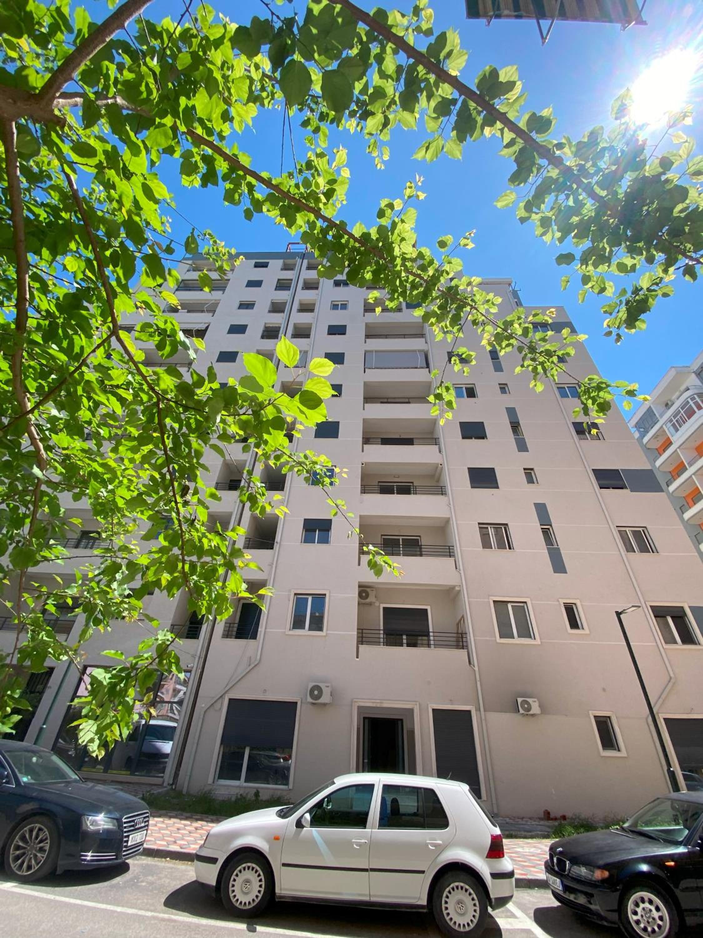 2min walk from sea Lungomare Vlore Jovi Apartment