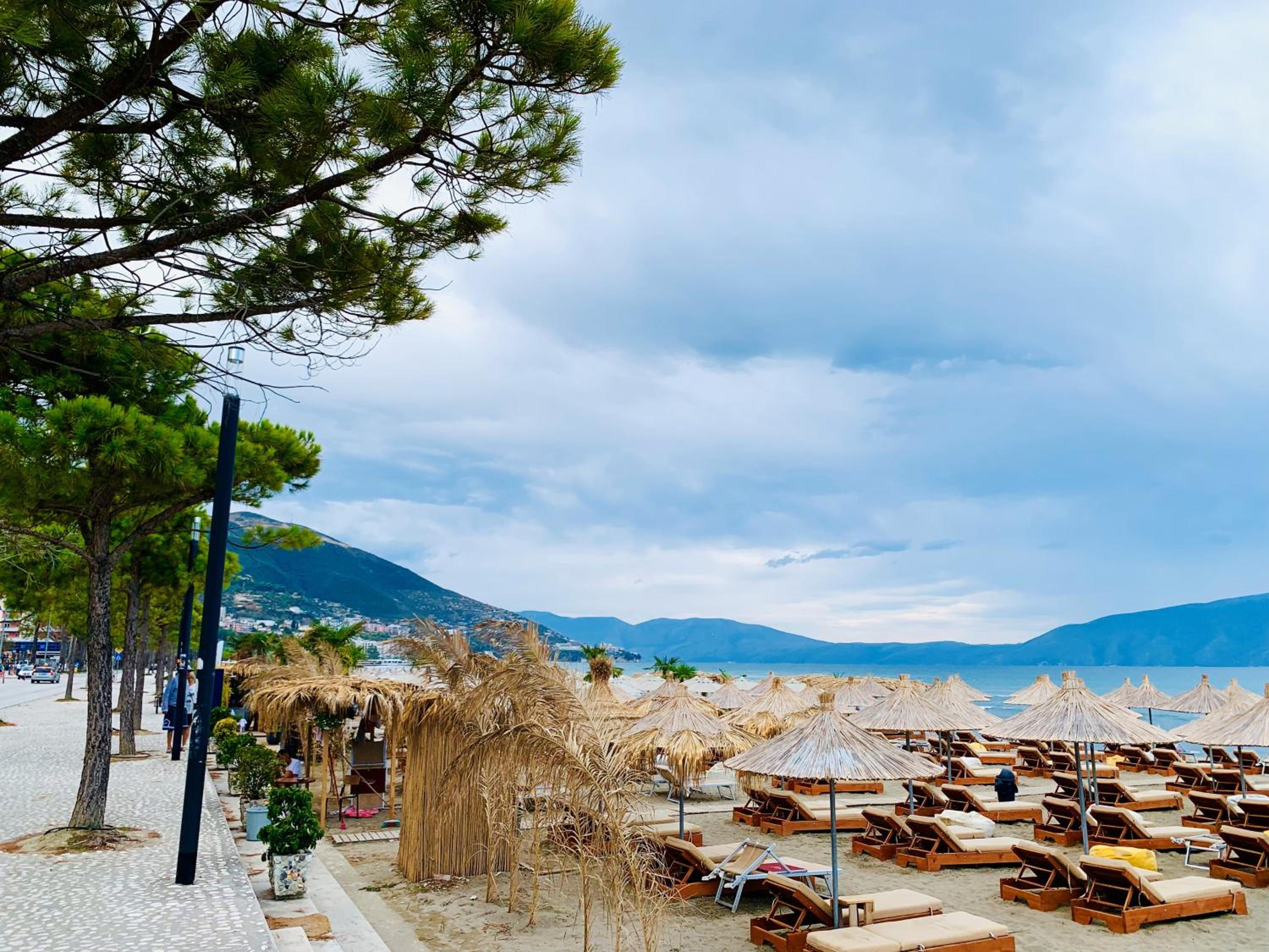 2min walk from sea Lungomare Vlore Jovi Apartment