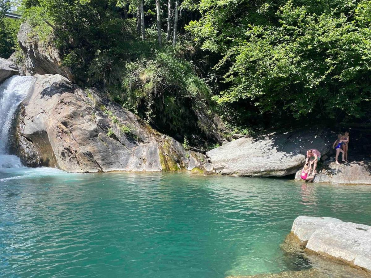 Waterfall House - retreat, swim, bike, hike and ski