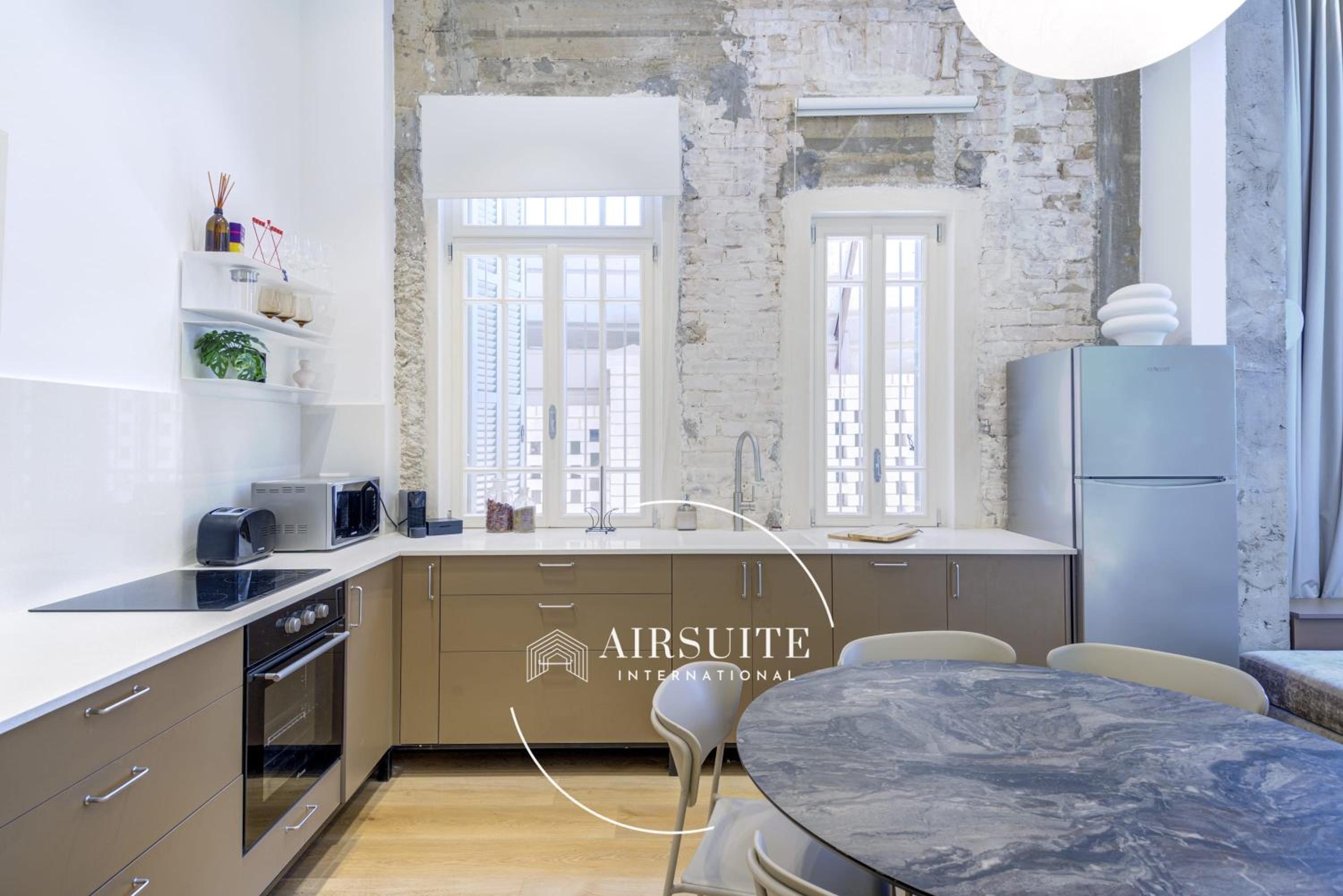 Luxury 2 BR Nachalat Binyamin Collection II by Airsuite view 4