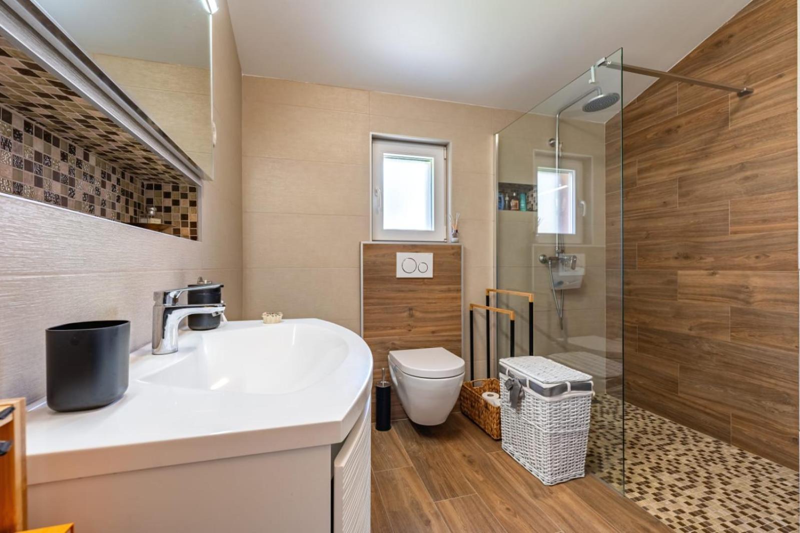 New Luxury Accommodation J&M view 5