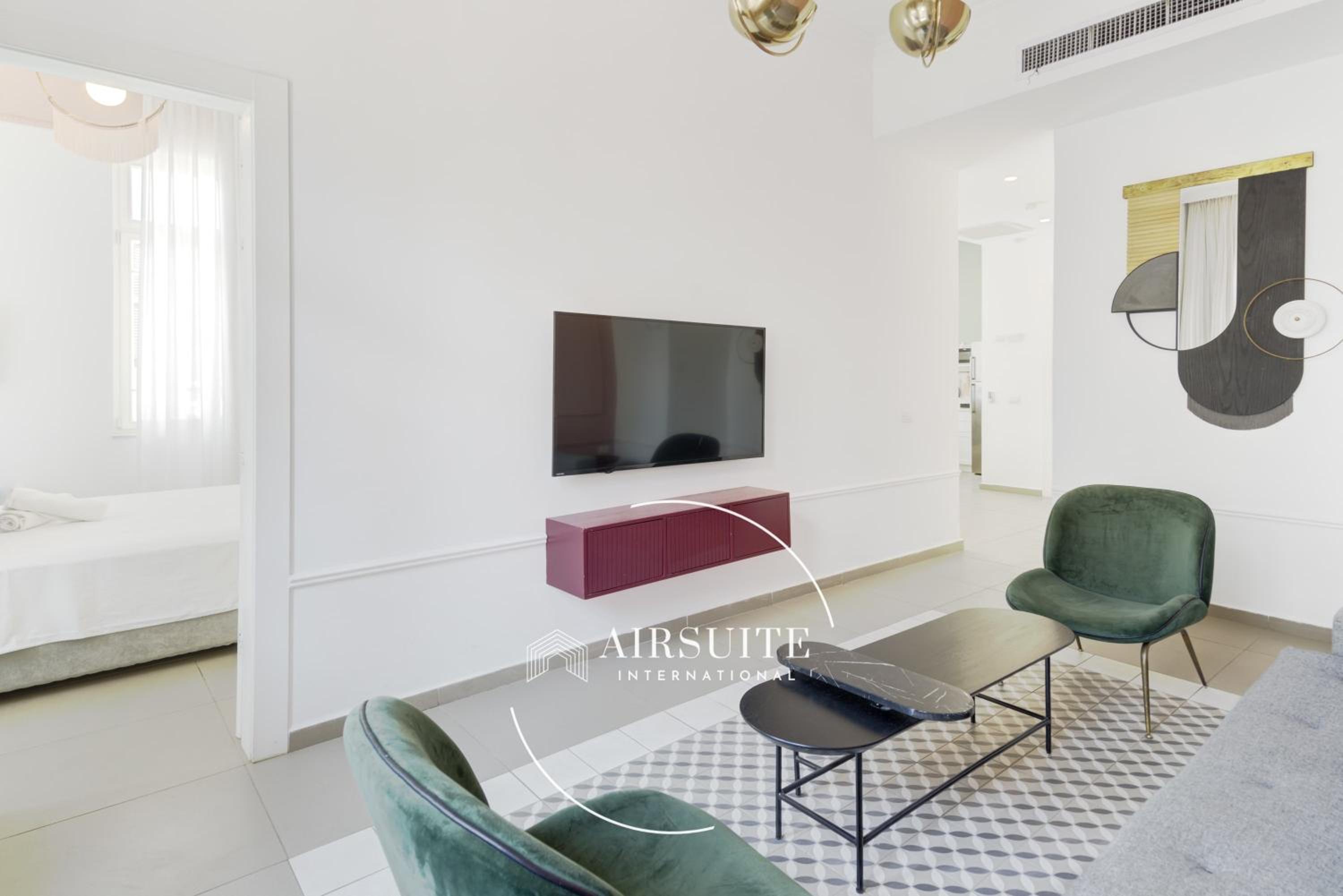 Luxury 2 BR Nachalat Binyamin Collection IV by Airsuite view 4
