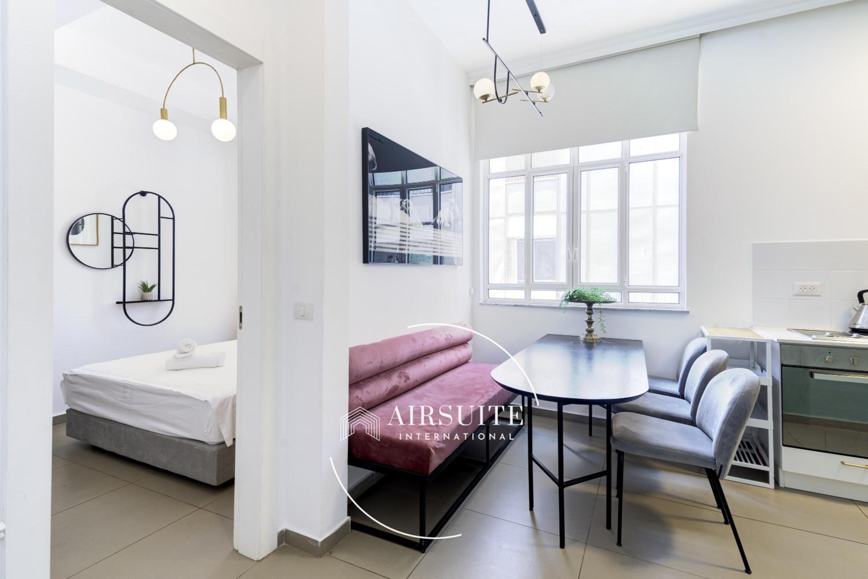 Luxury 2 BR Nachalat Binyamin Collection VII by Airsuite view 5