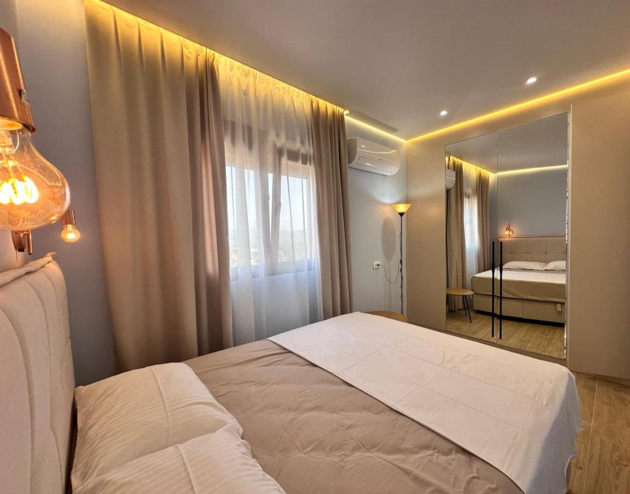 Penthouse1& view 3