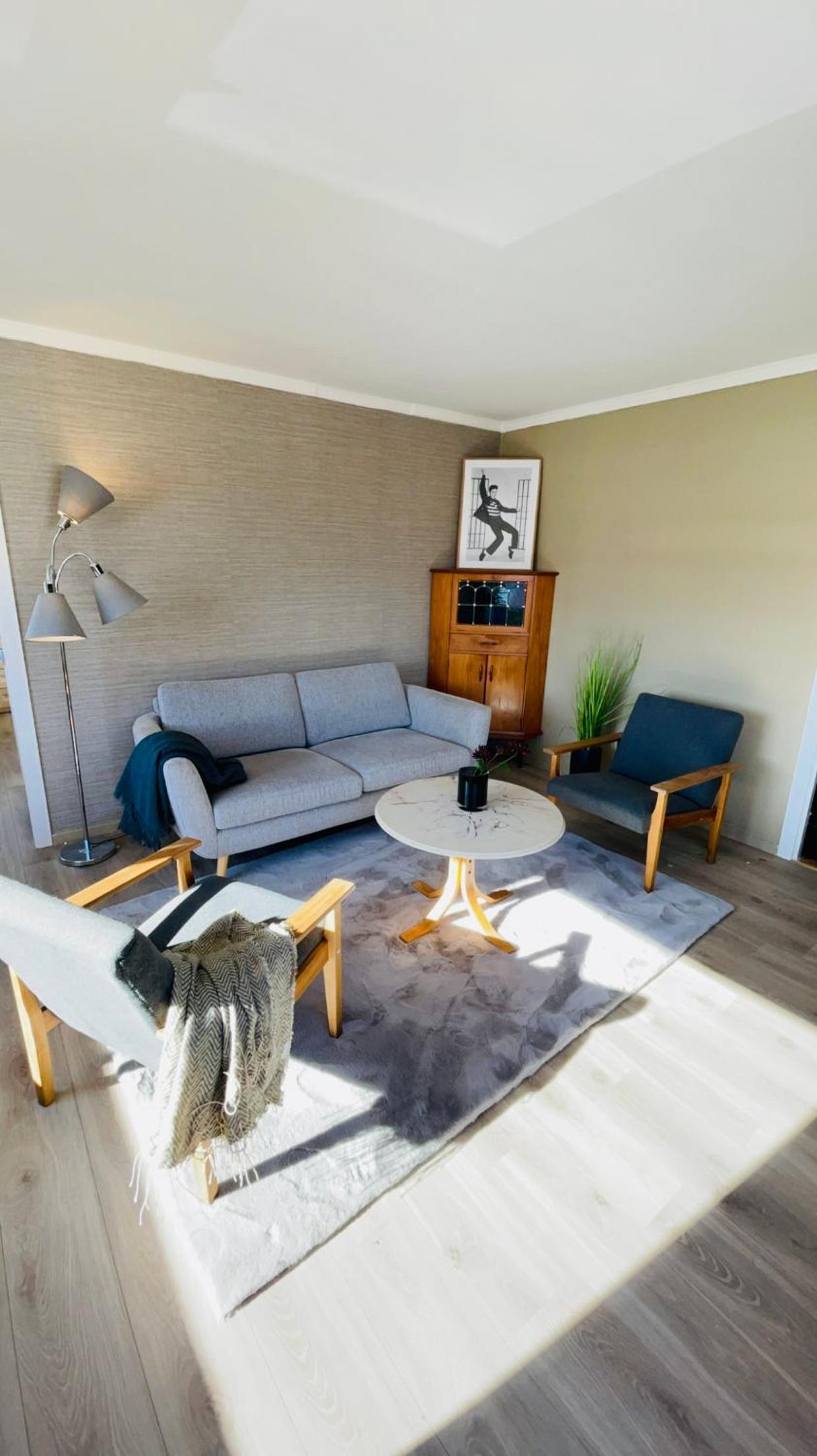 Room in Lofoten- quiet in amazing nature- ocean, mountains and wilderness