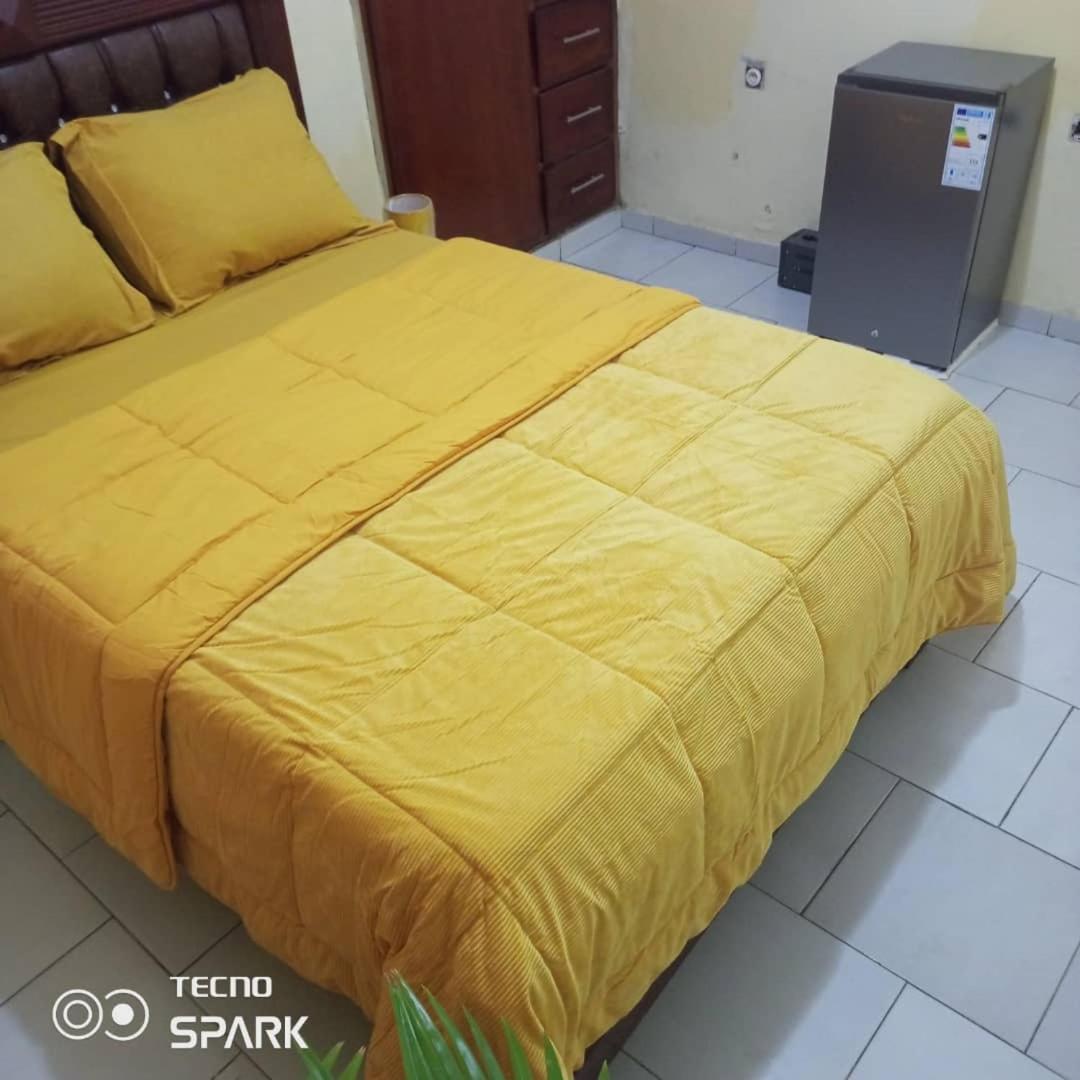 AFRIEUROTEXT Kamerun-High Standing-Appartements-Wifi-Security-Restaurant-modern Kitchen