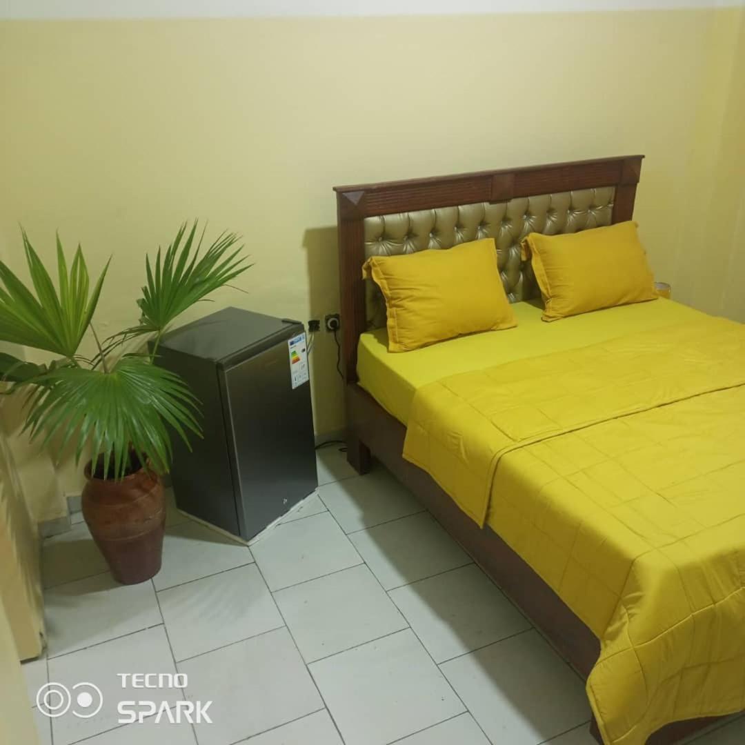 AFRIEUROTEXT Kamerun-High Standing-Appartements-Wifi-Security-Restaurant-modern Kitchen