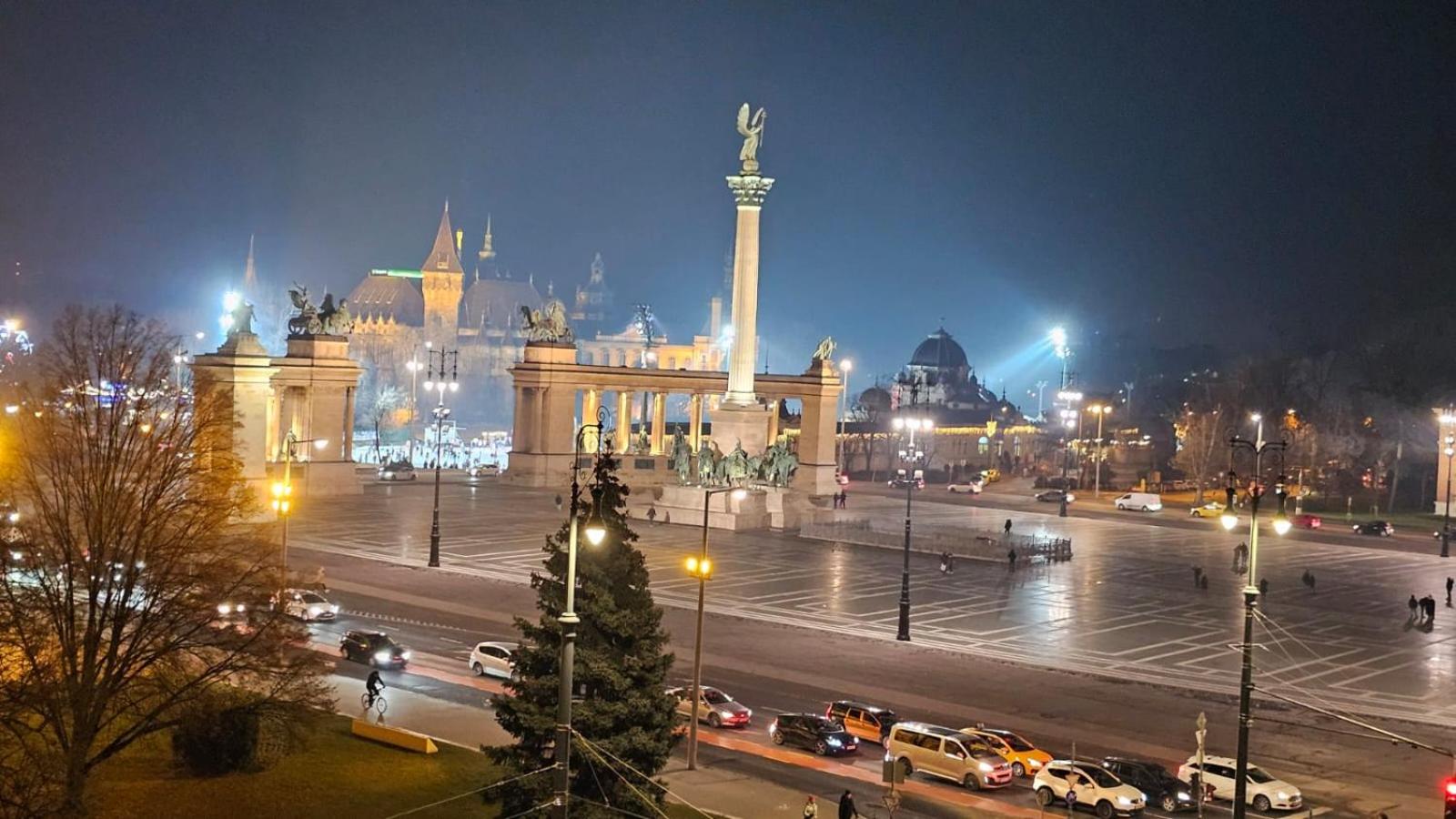 The Grand Budapest Penthouse with stunning view to Heroes Square view 5