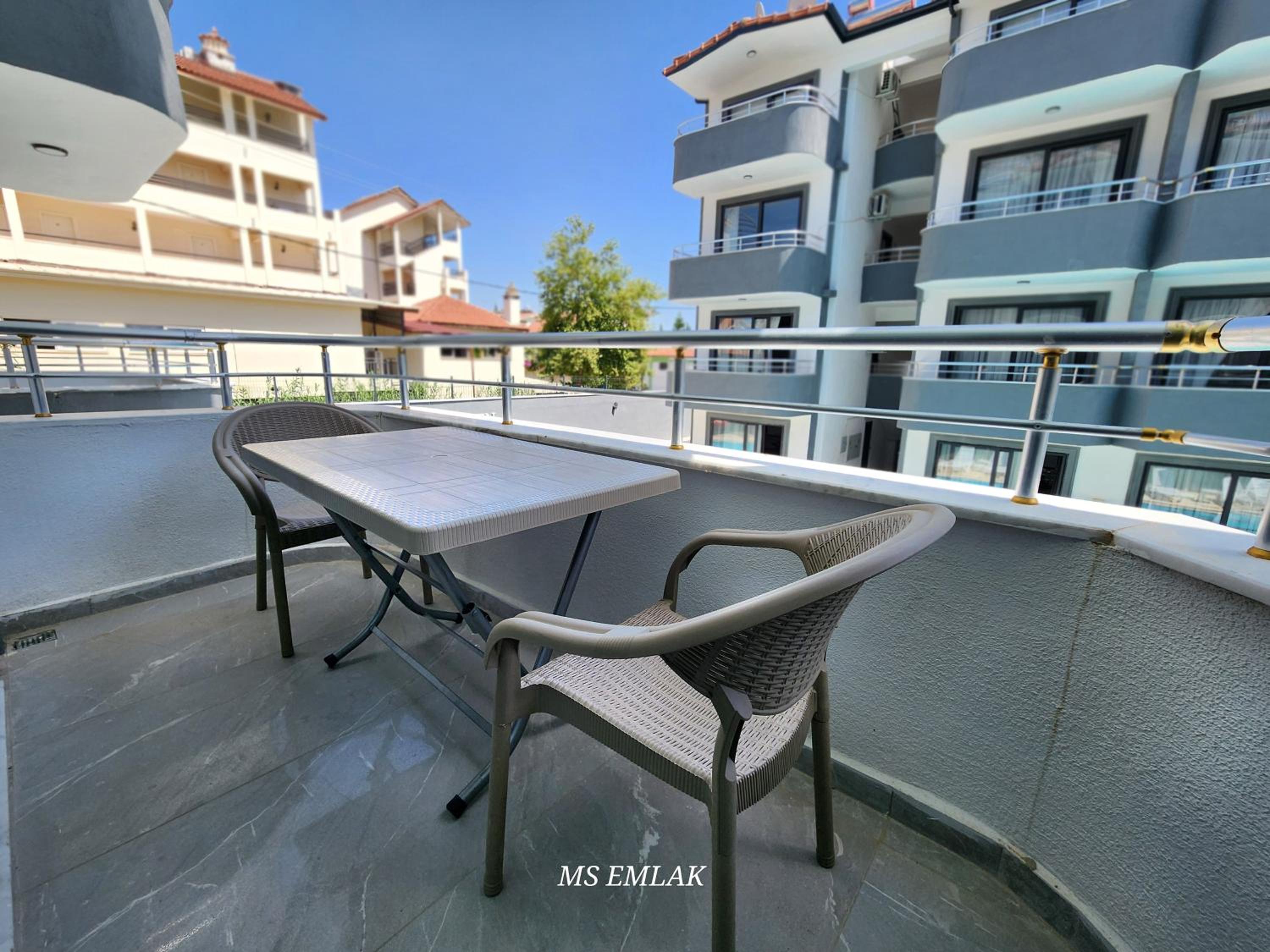 Side Bluhaus b7