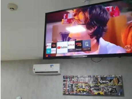 DFPLAZA Apartamento luxo no Shopping andar alto varanda com tela proteção garagem piscina academia wifi 500mb