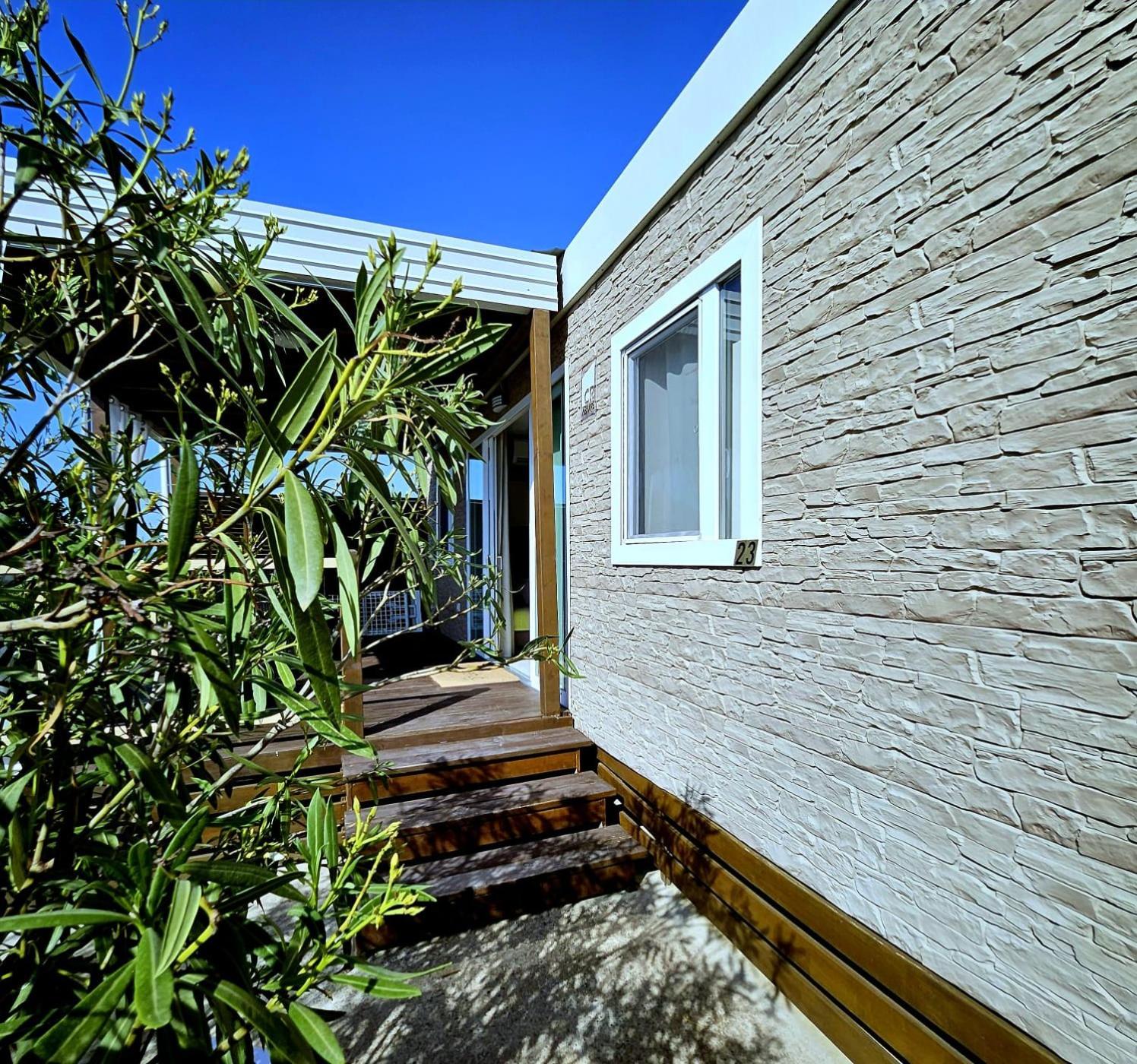 Mobile House Emma Murter view 4