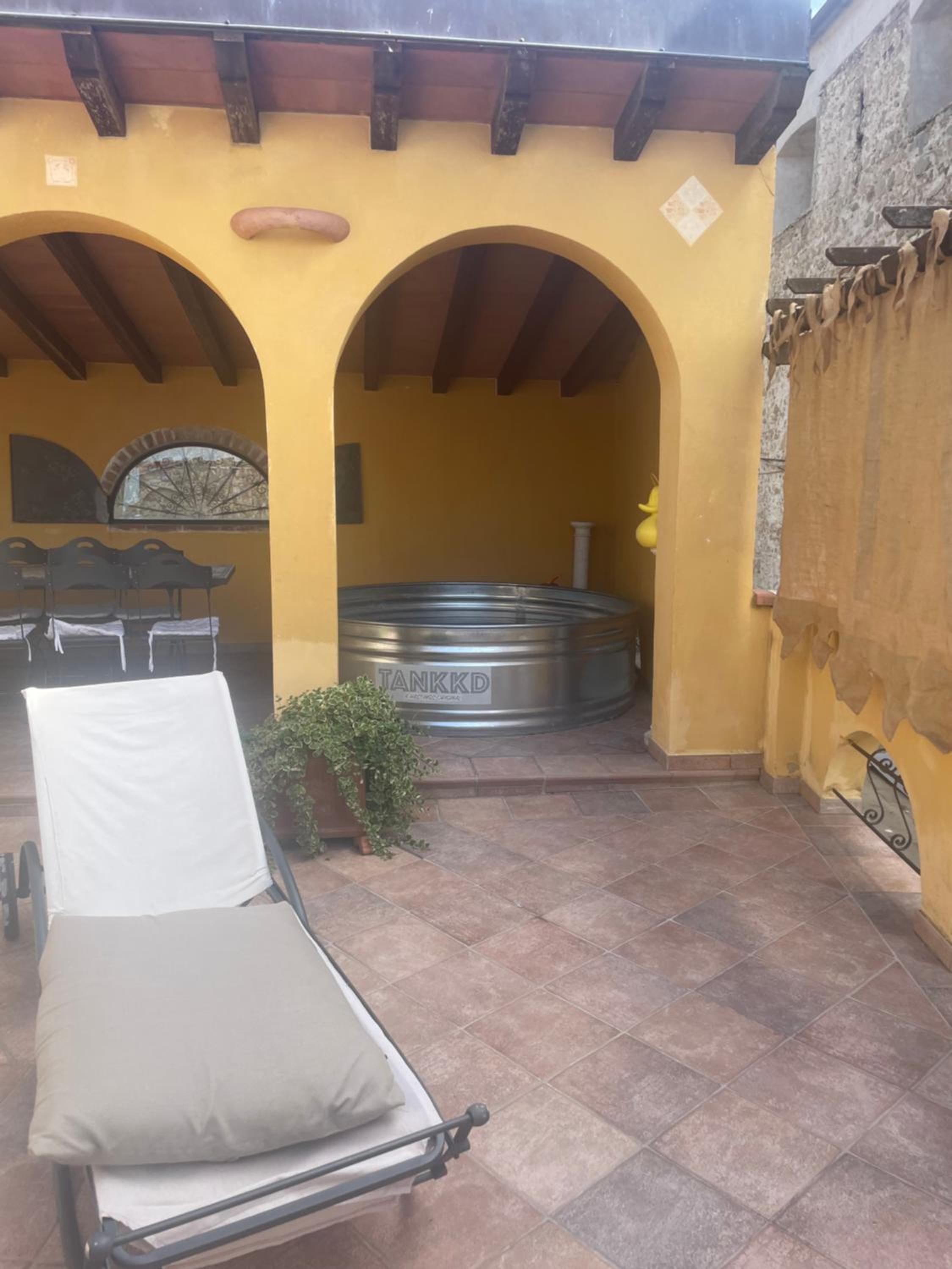 Un piccolo castello medioevale vicino 5 Terre
