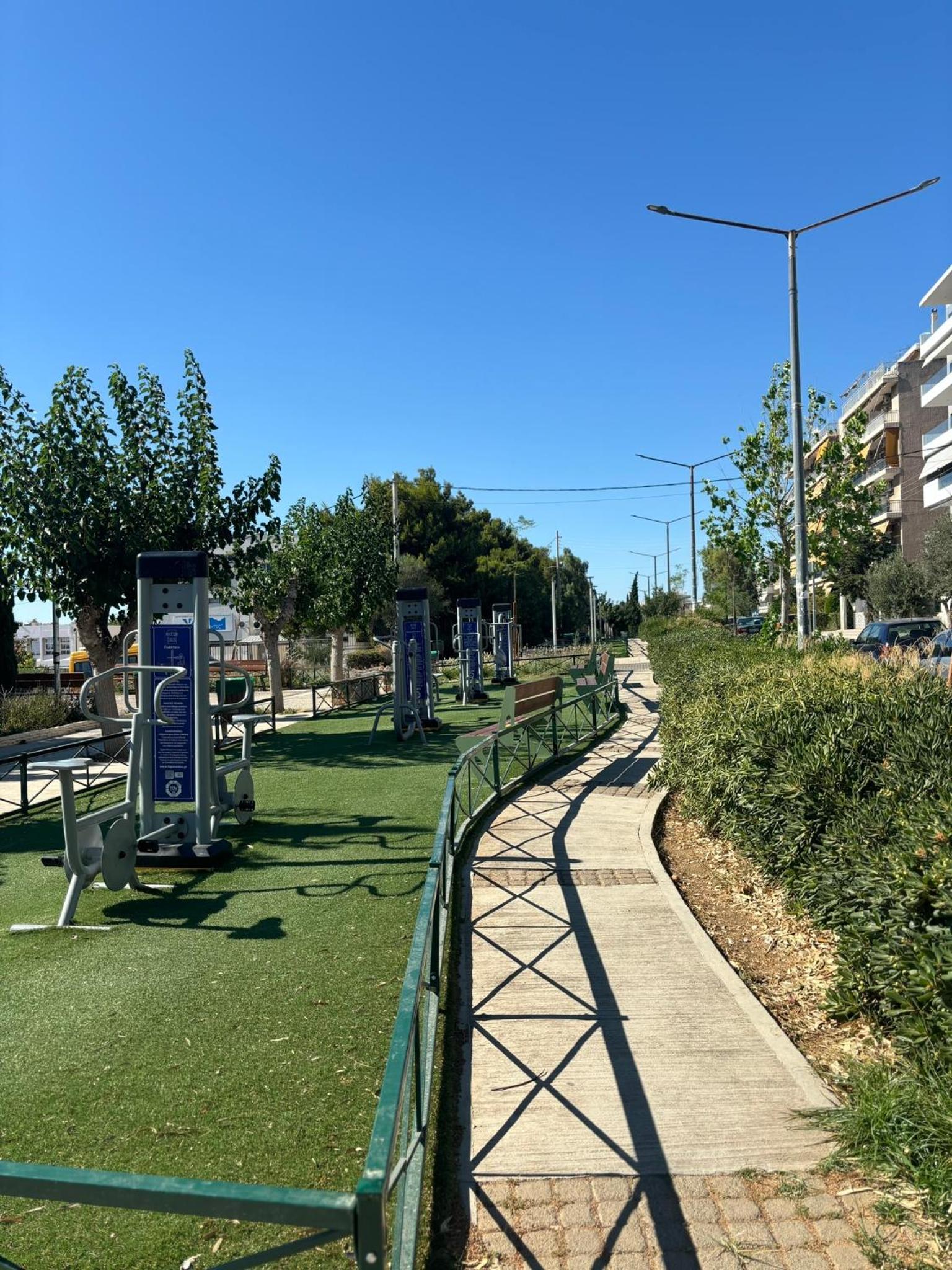 Maria's Apartment Next to Alimos Metro Station