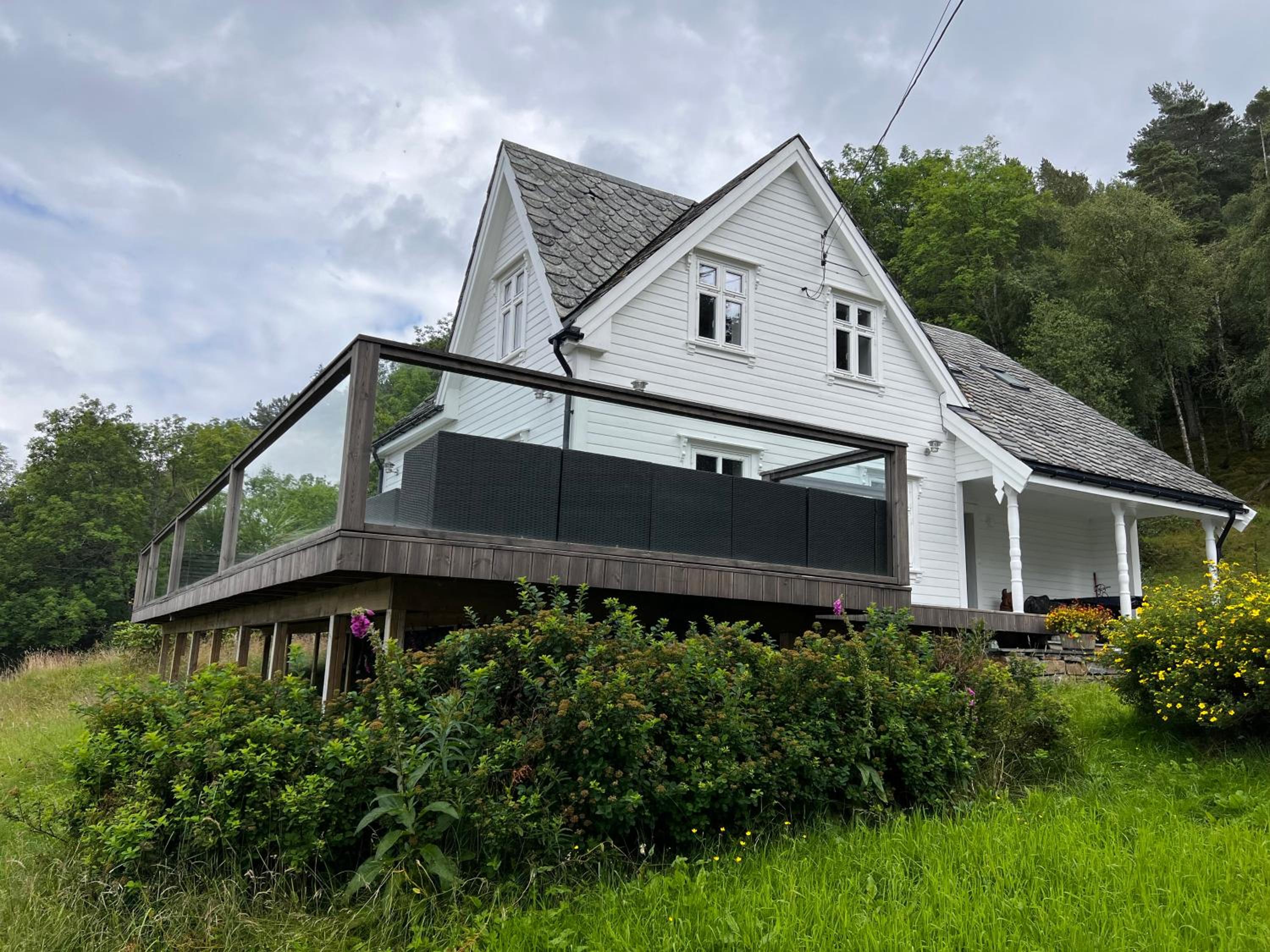 Fjord house with a private bay, boats and sauna! view 4