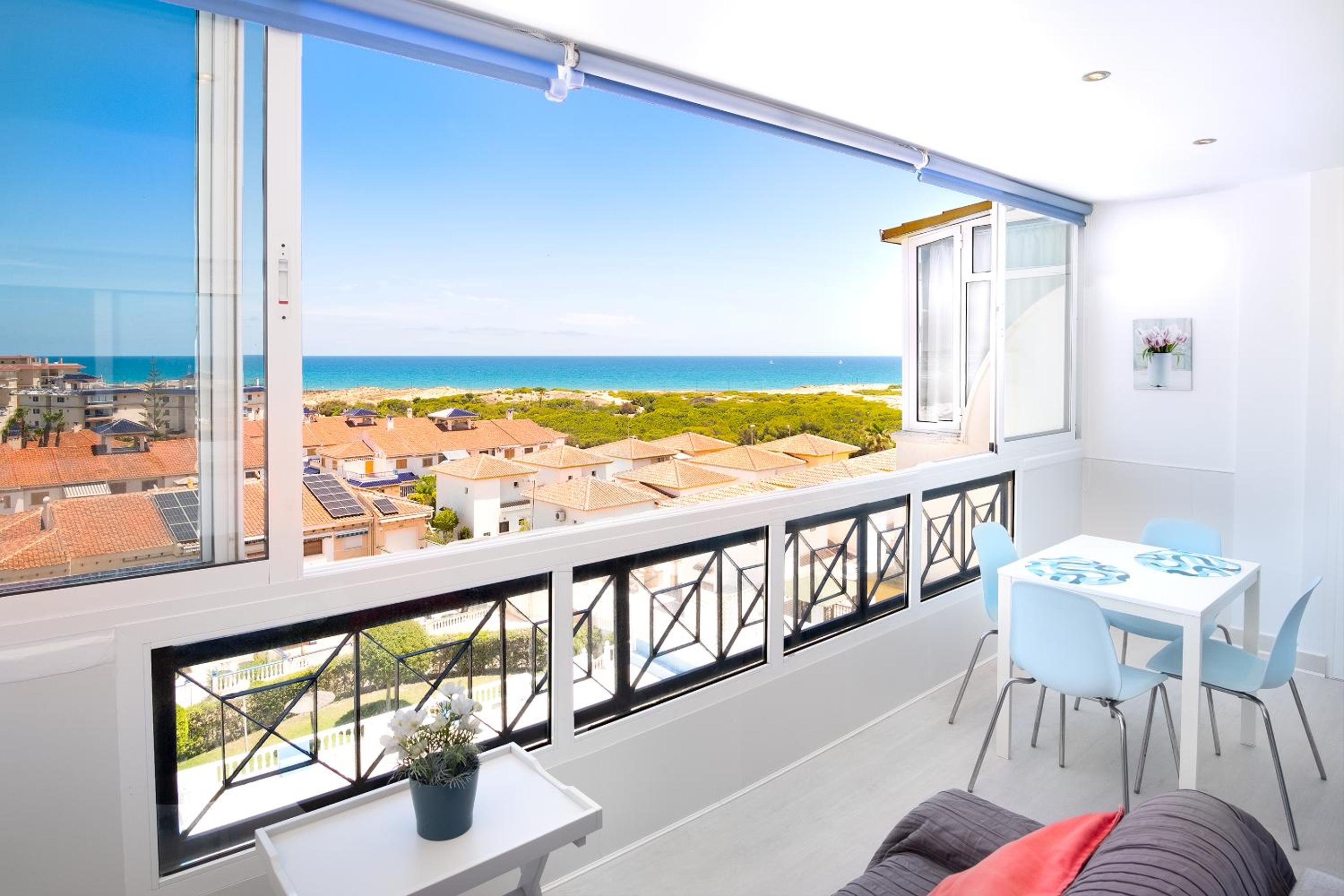 Hotel Lighthouse Parquemar - Image 1