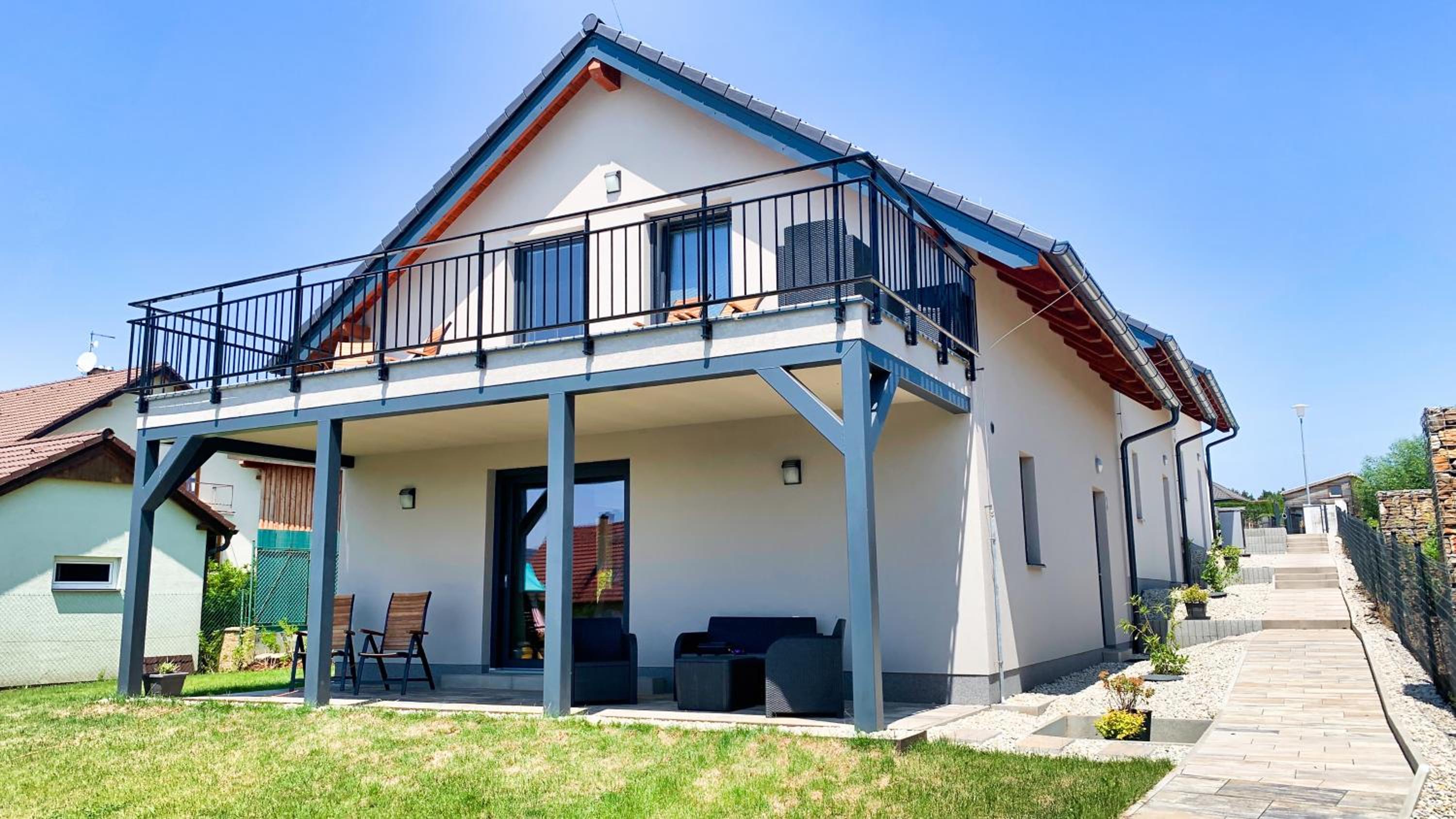 Apartmánové domy s bazénem Lipno 1
