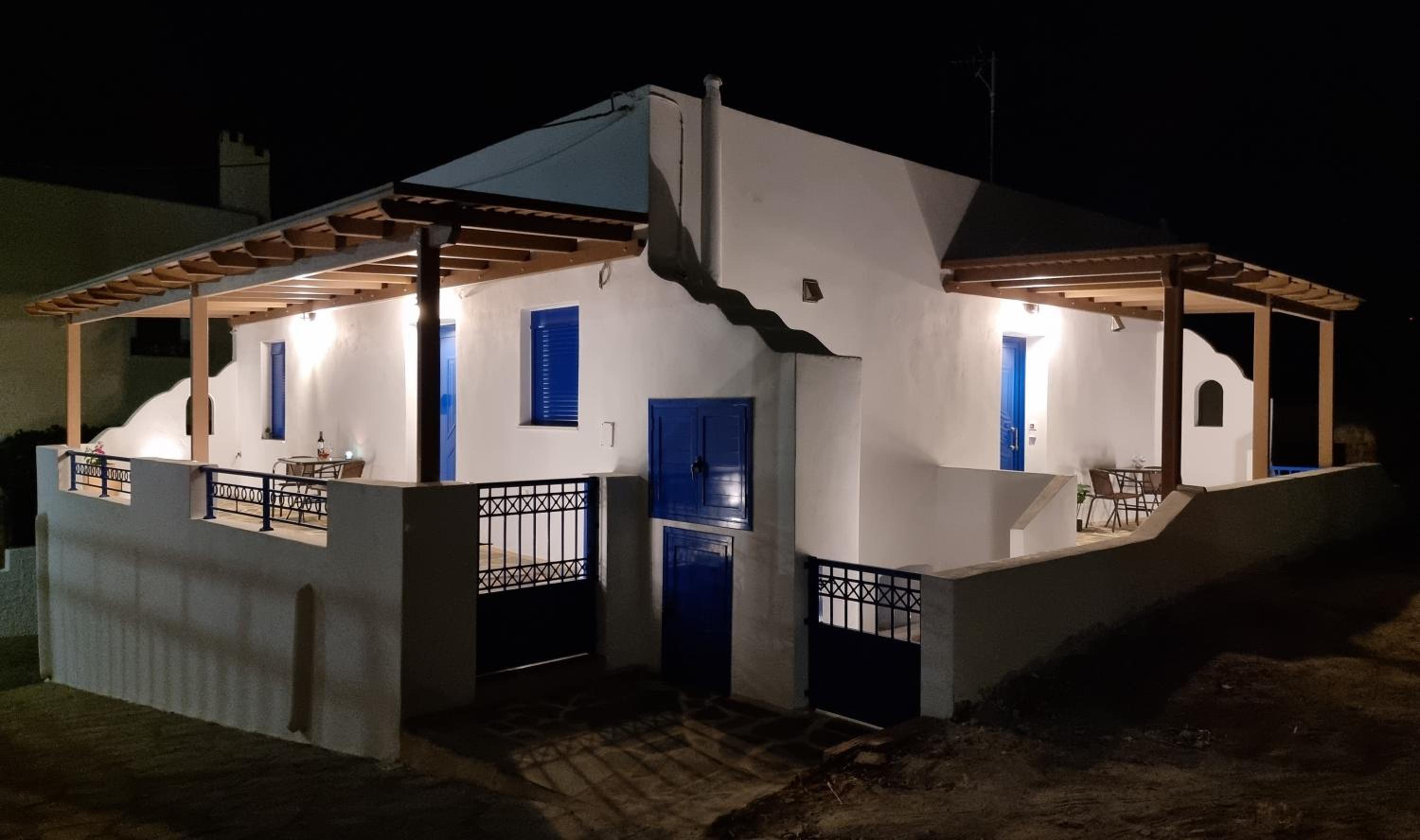 Maitos Apartments