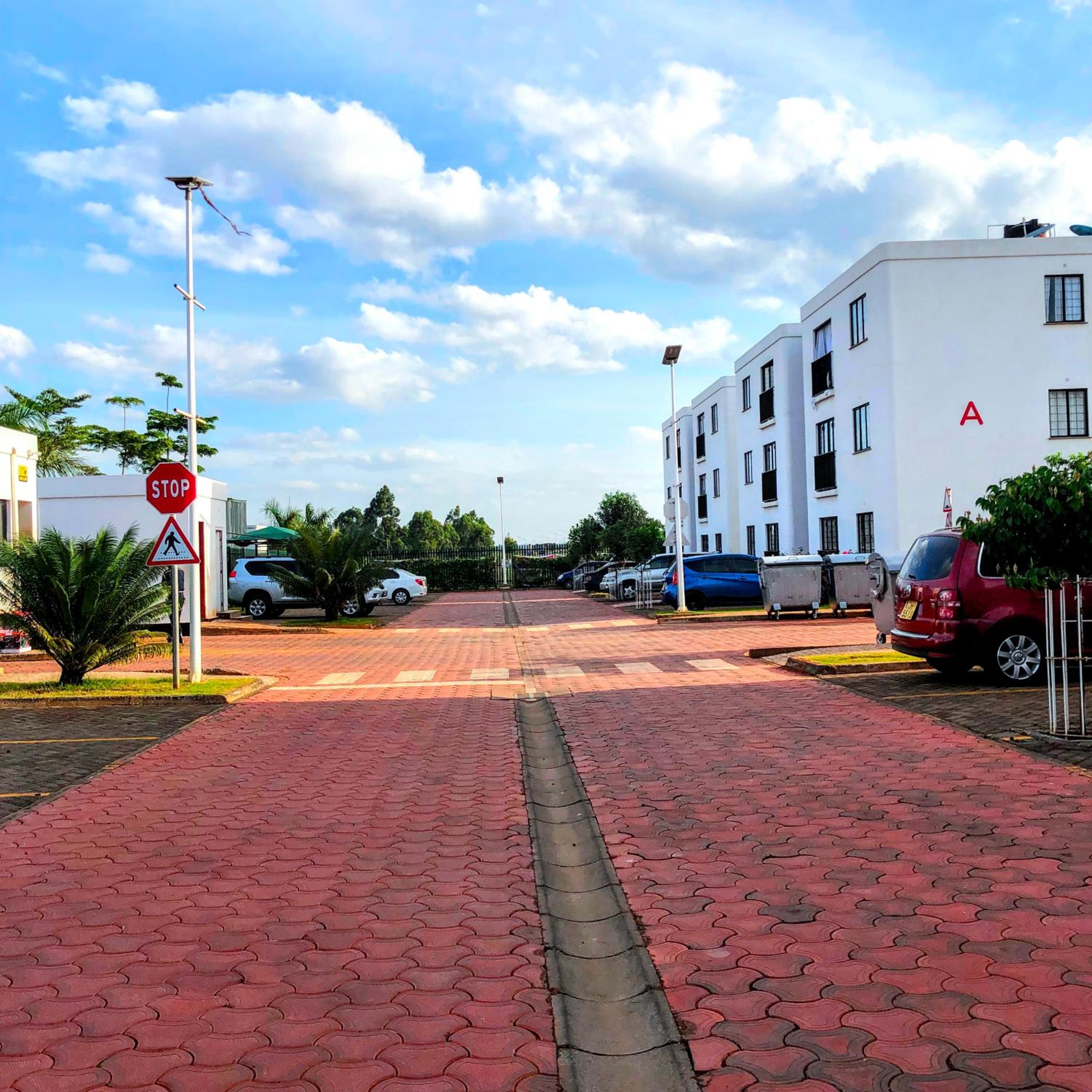 The House Beautiful, Tatu City view 3