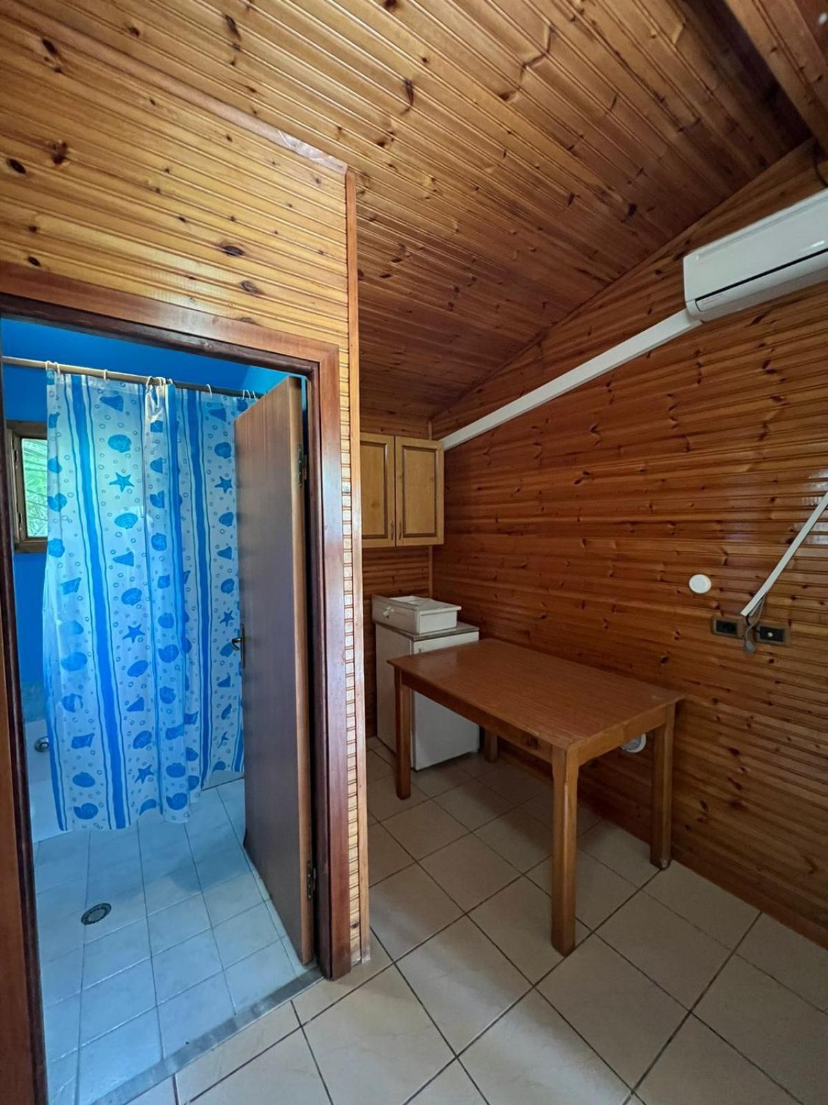 Laguna Park Divjake Wood Cabins