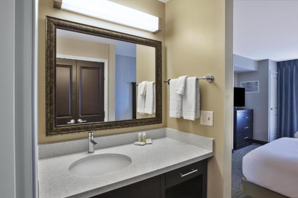 Staybridge Suites - Benton Harbor-St. Joseph by IHG