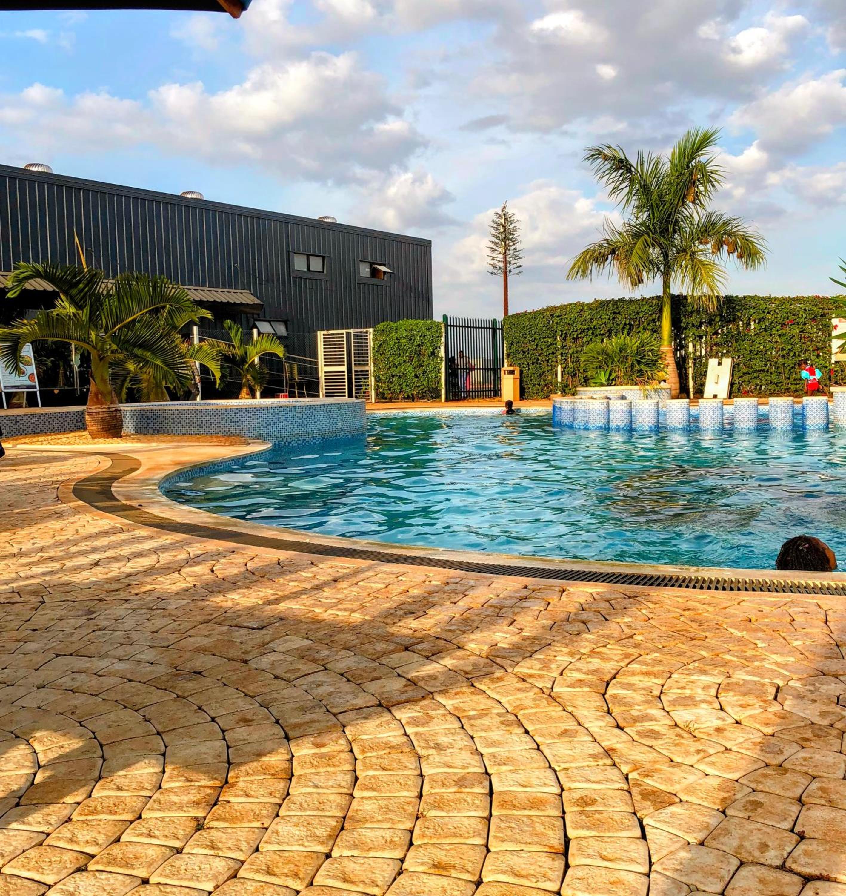 The House Beautiful, Tatu City view 5