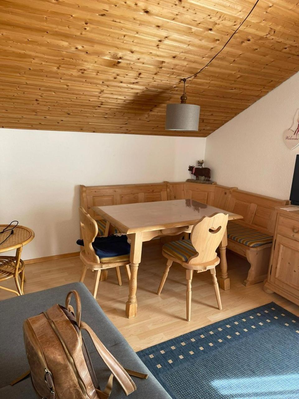 FeWo Alpenveilchen im Oberallgäu mit Pool, Sauna und tollem Ausblick vom großen Balkon