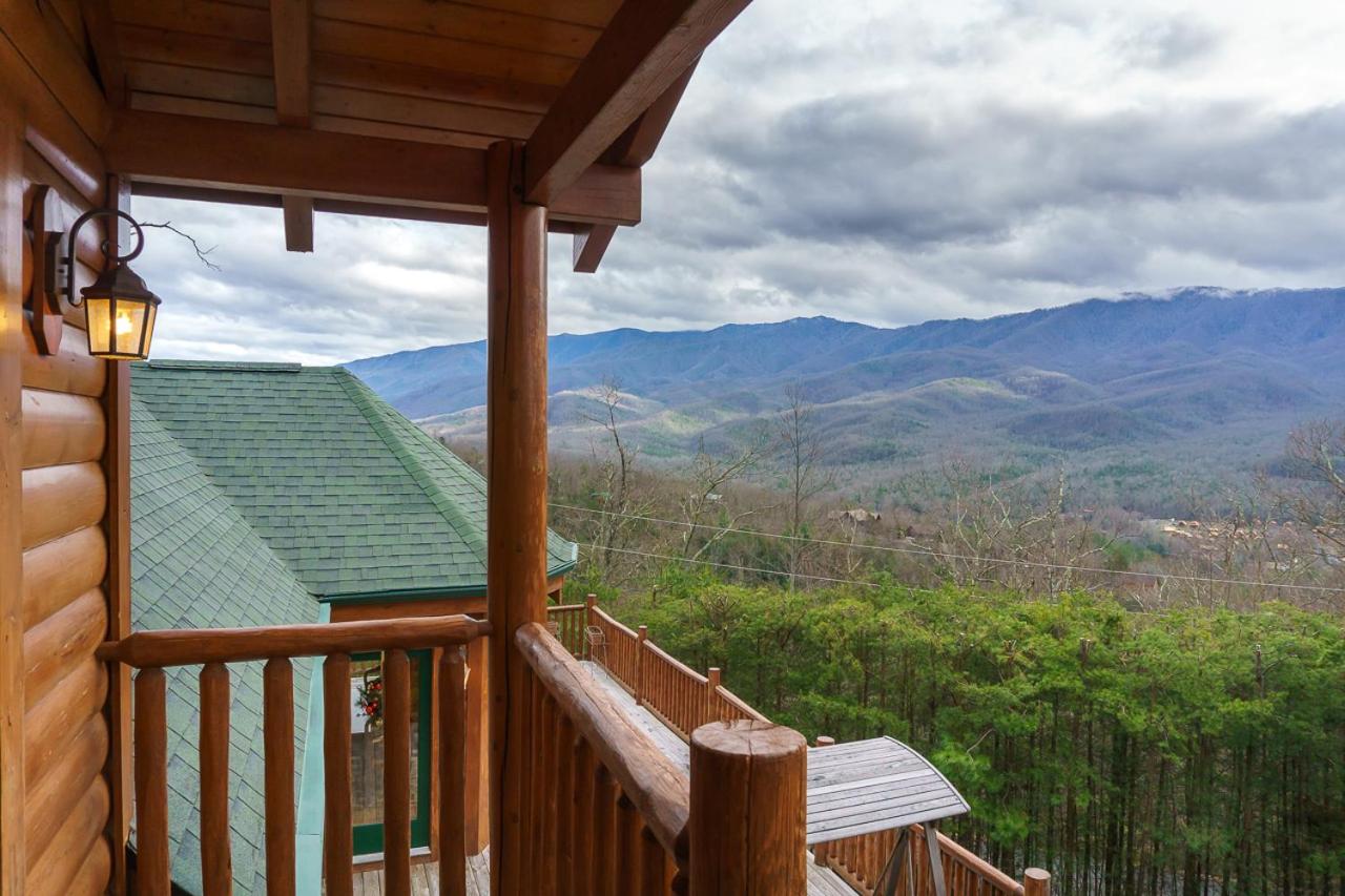 Pinnacle View Lodge by Stony Brook Cabins
