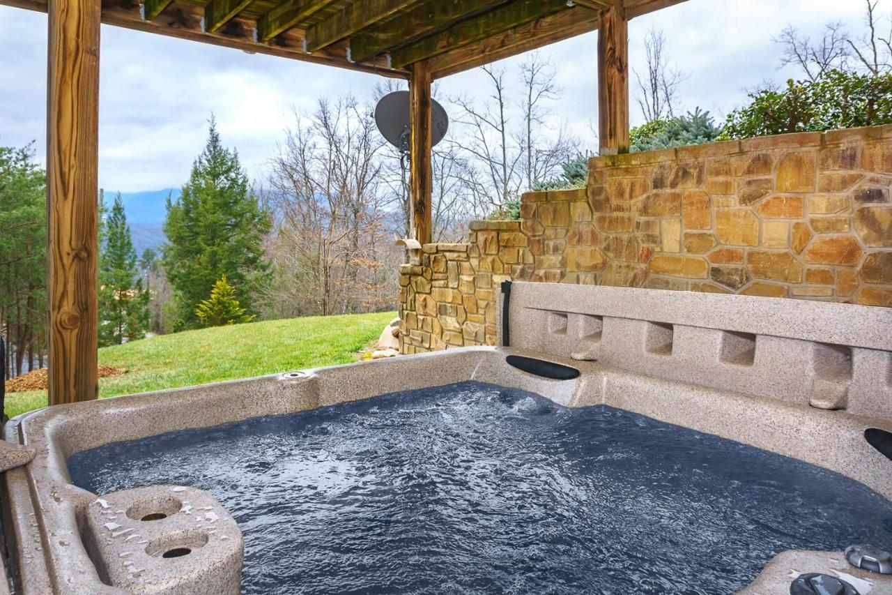 Pinnacle View Lodge by Stony Brook Cabins