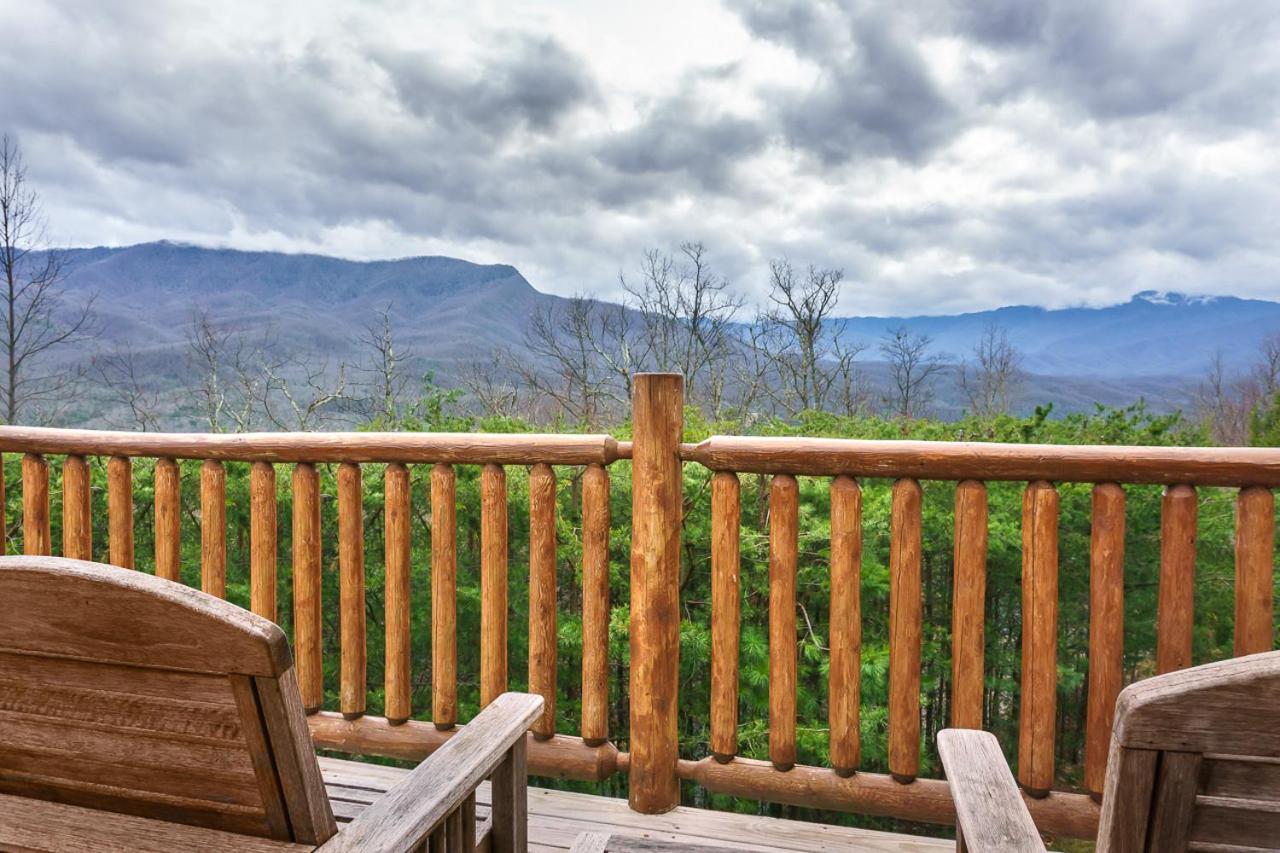 Pinnacle View Lodge by Stony Brook Cabins