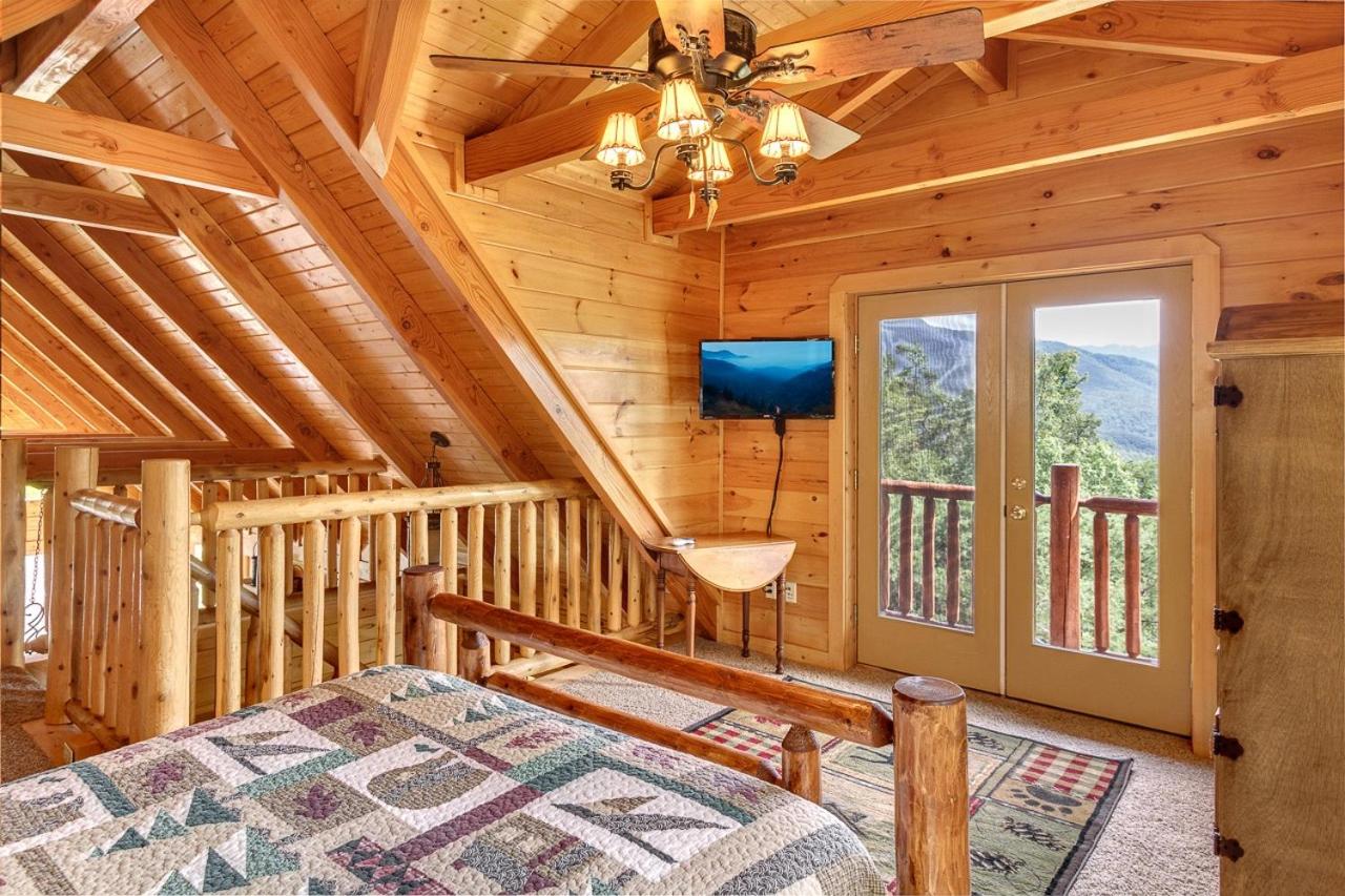 Pinnacle View Lodge by Stony Brook Cabins