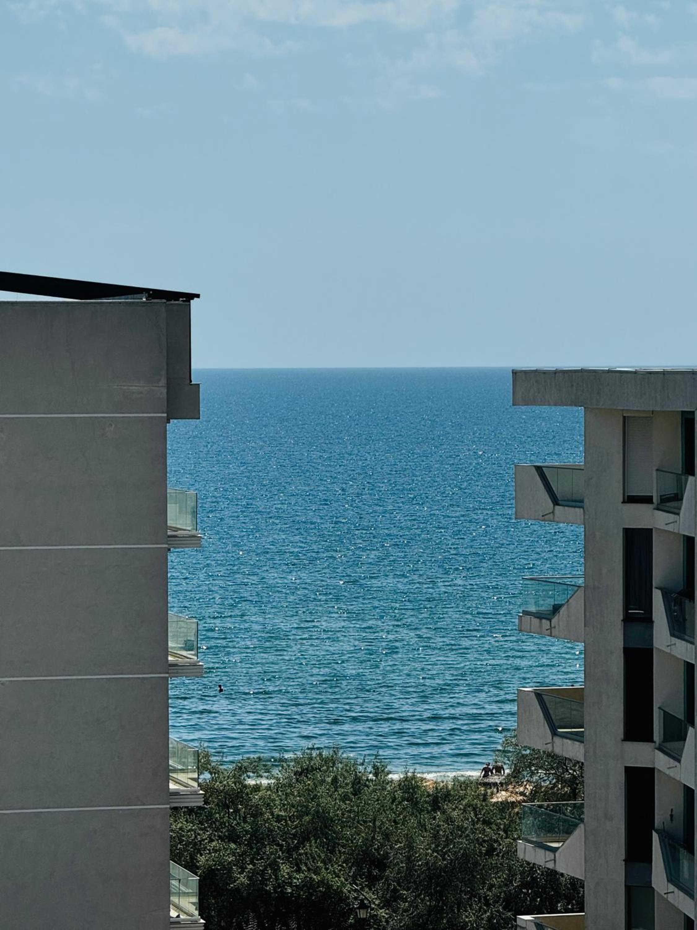 DXN Apartment 12 by Stefan Building view 2