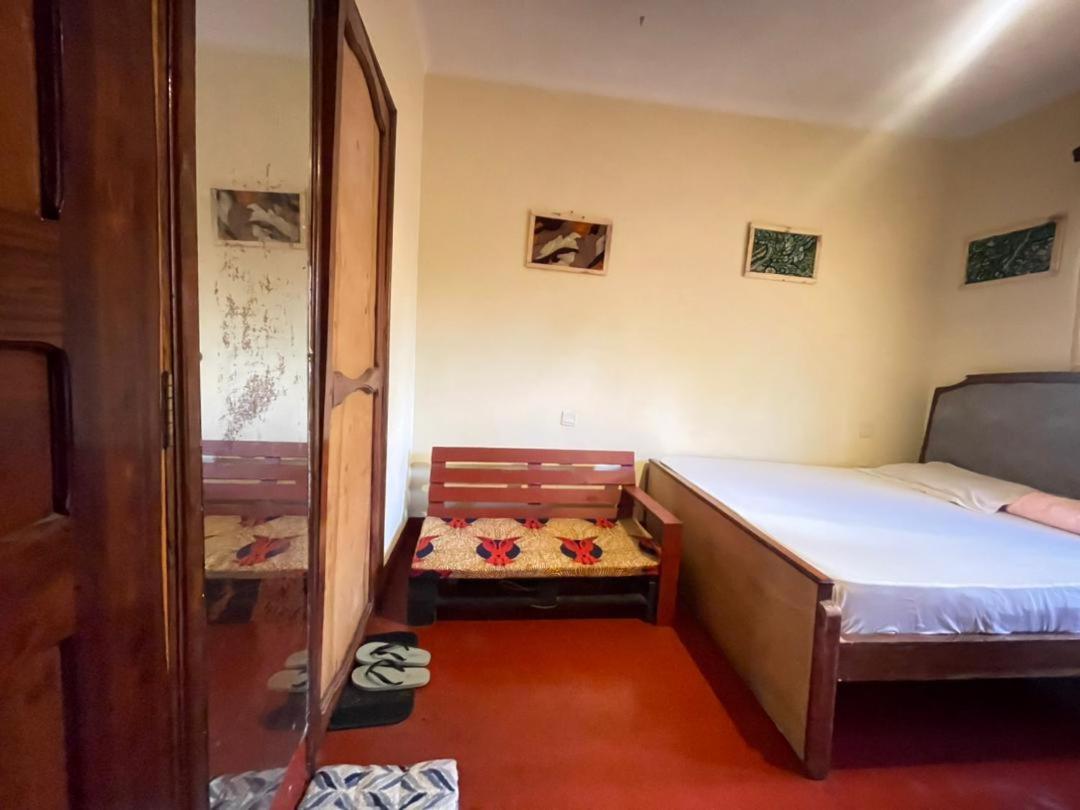 Uhuru Homestay