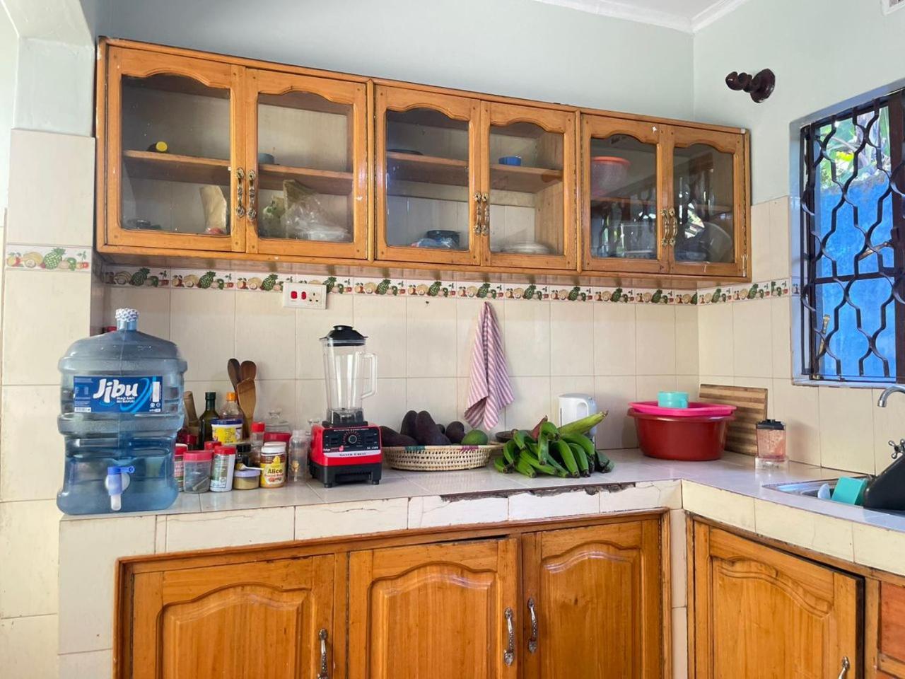 Uhuru Homestay