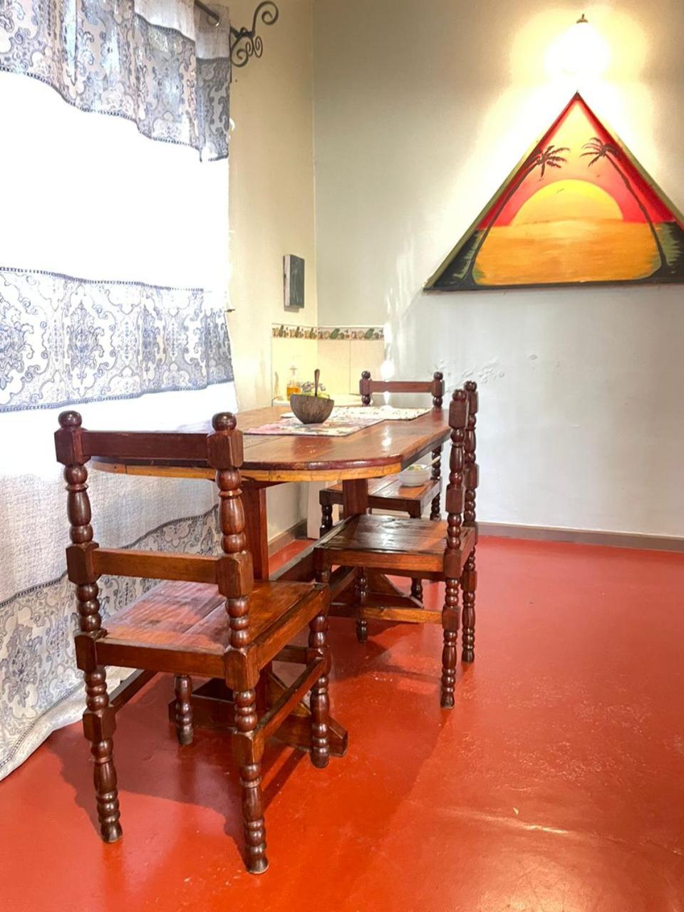Uhuru Homestay