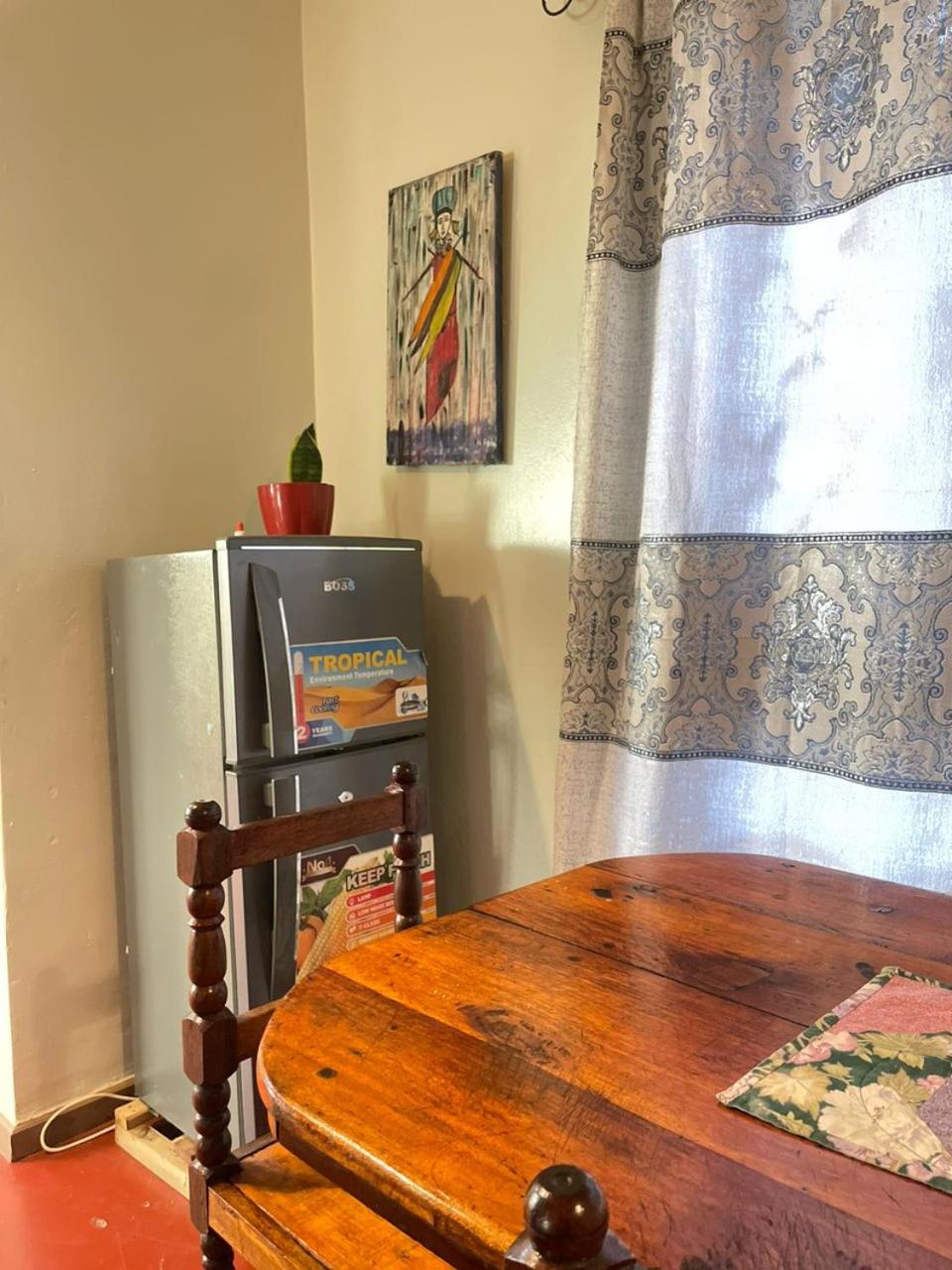 Uhuru Homestay