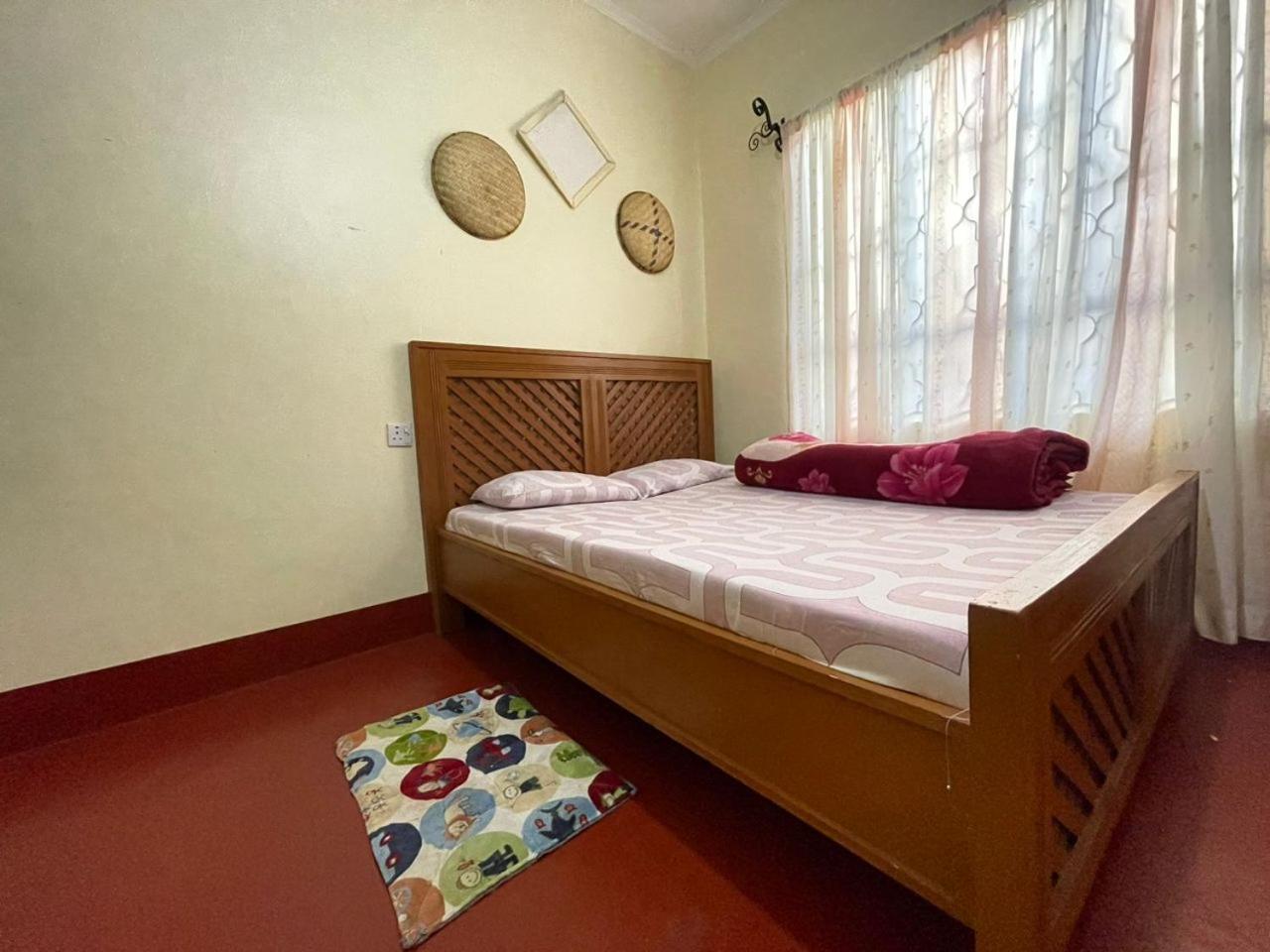 Uhuru Homestay