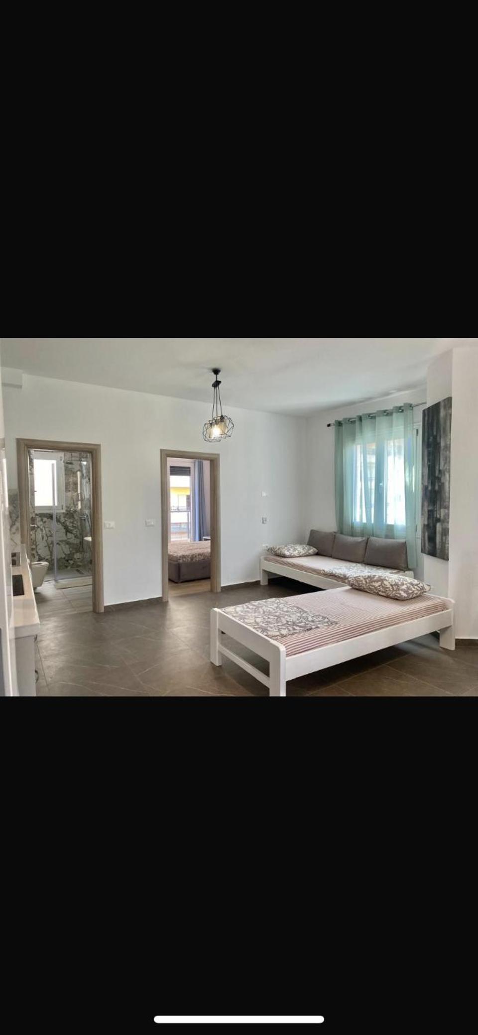 Himara Central Apartment