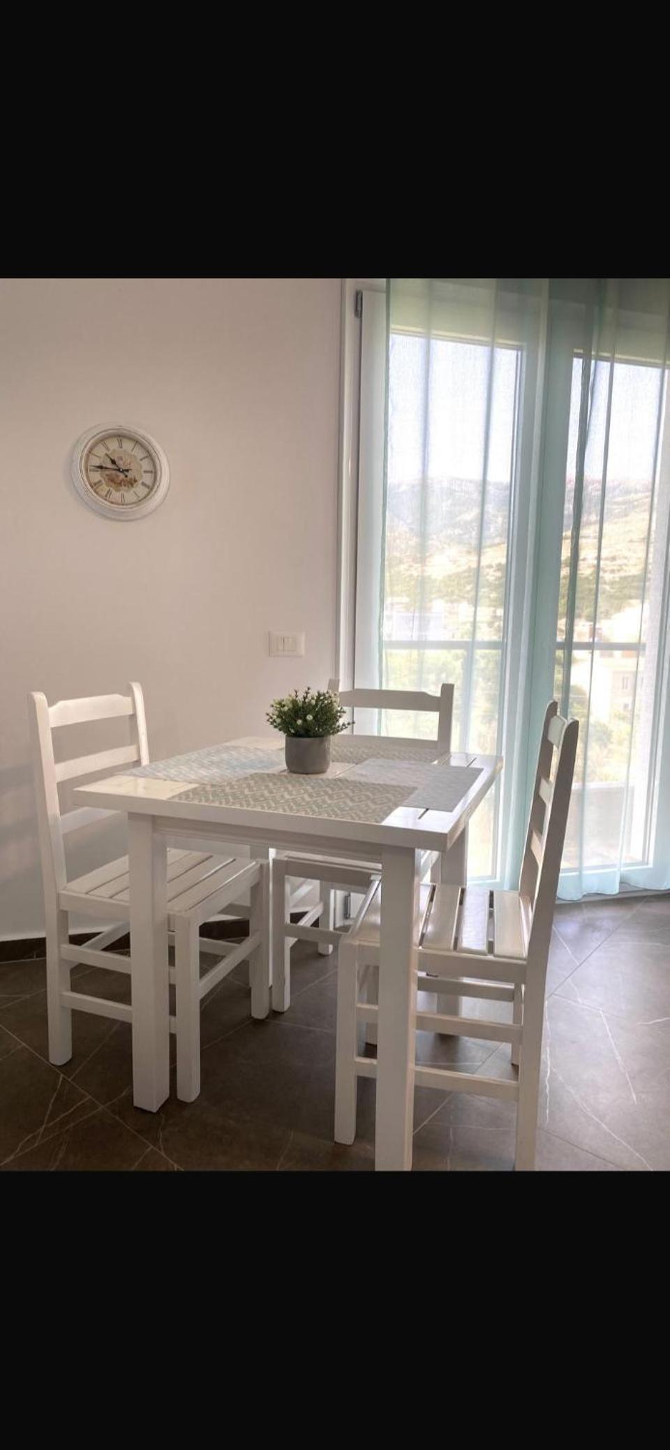 Himara Central Apartment