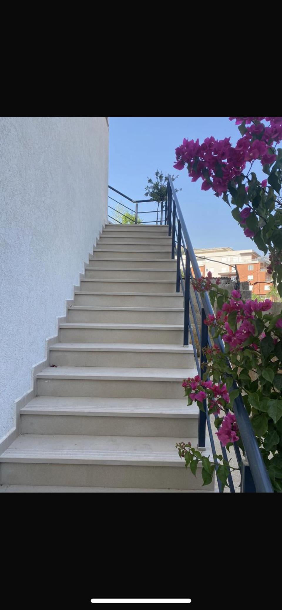 Himara Central Apartment