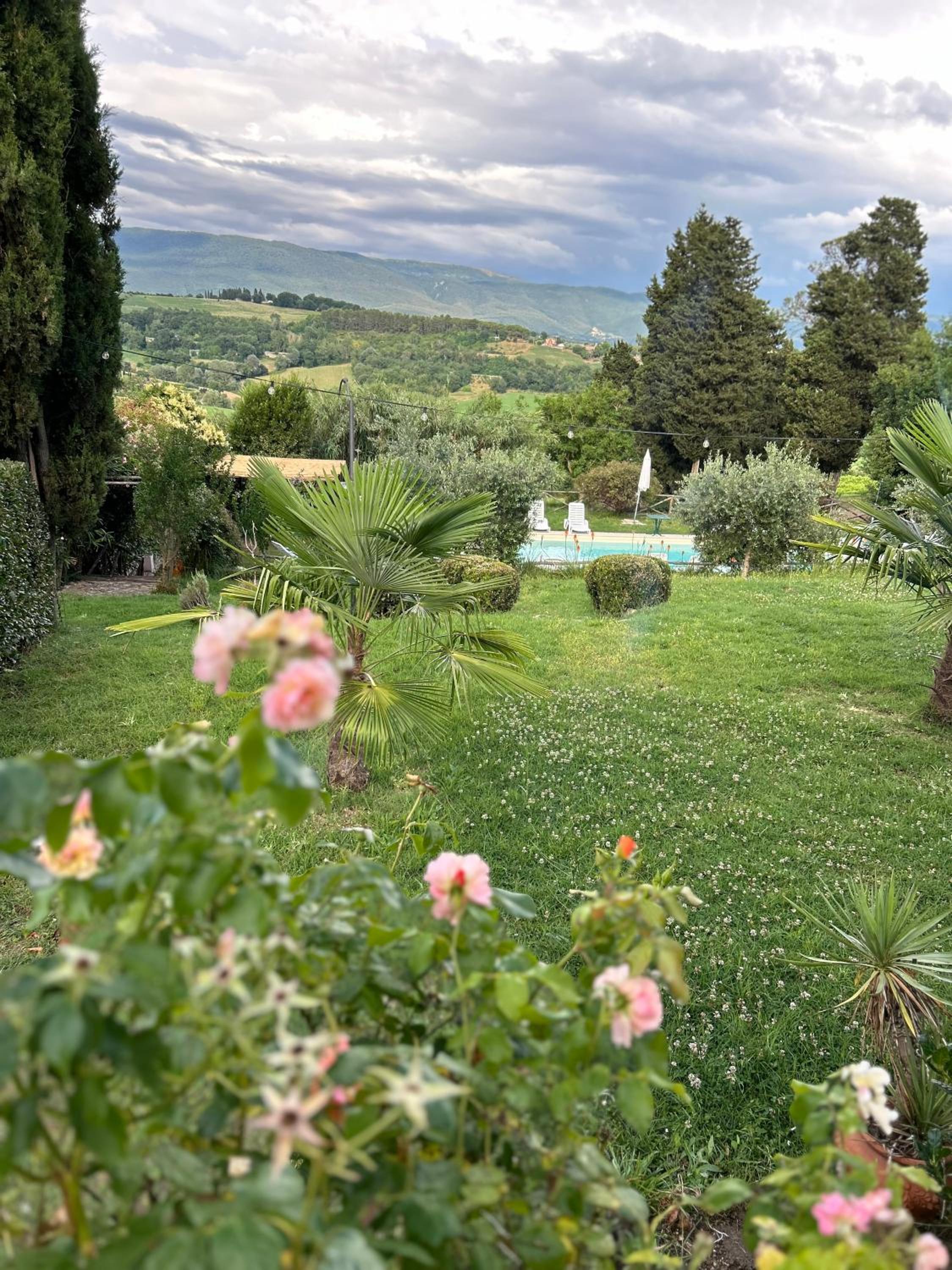 Charming Villa with swimming pool-Todi, Italy
