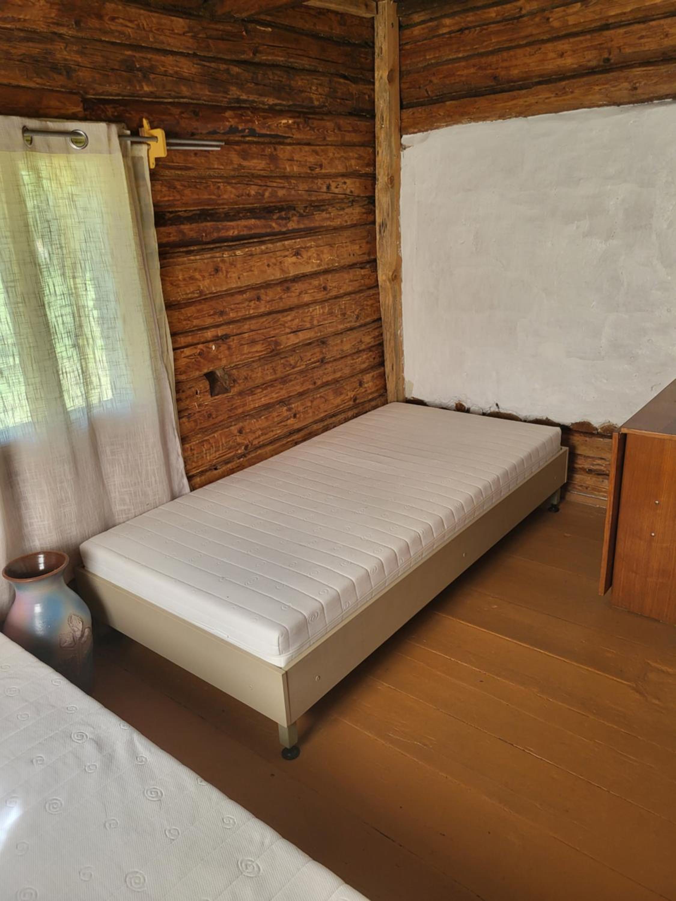 Šimtametis namelis