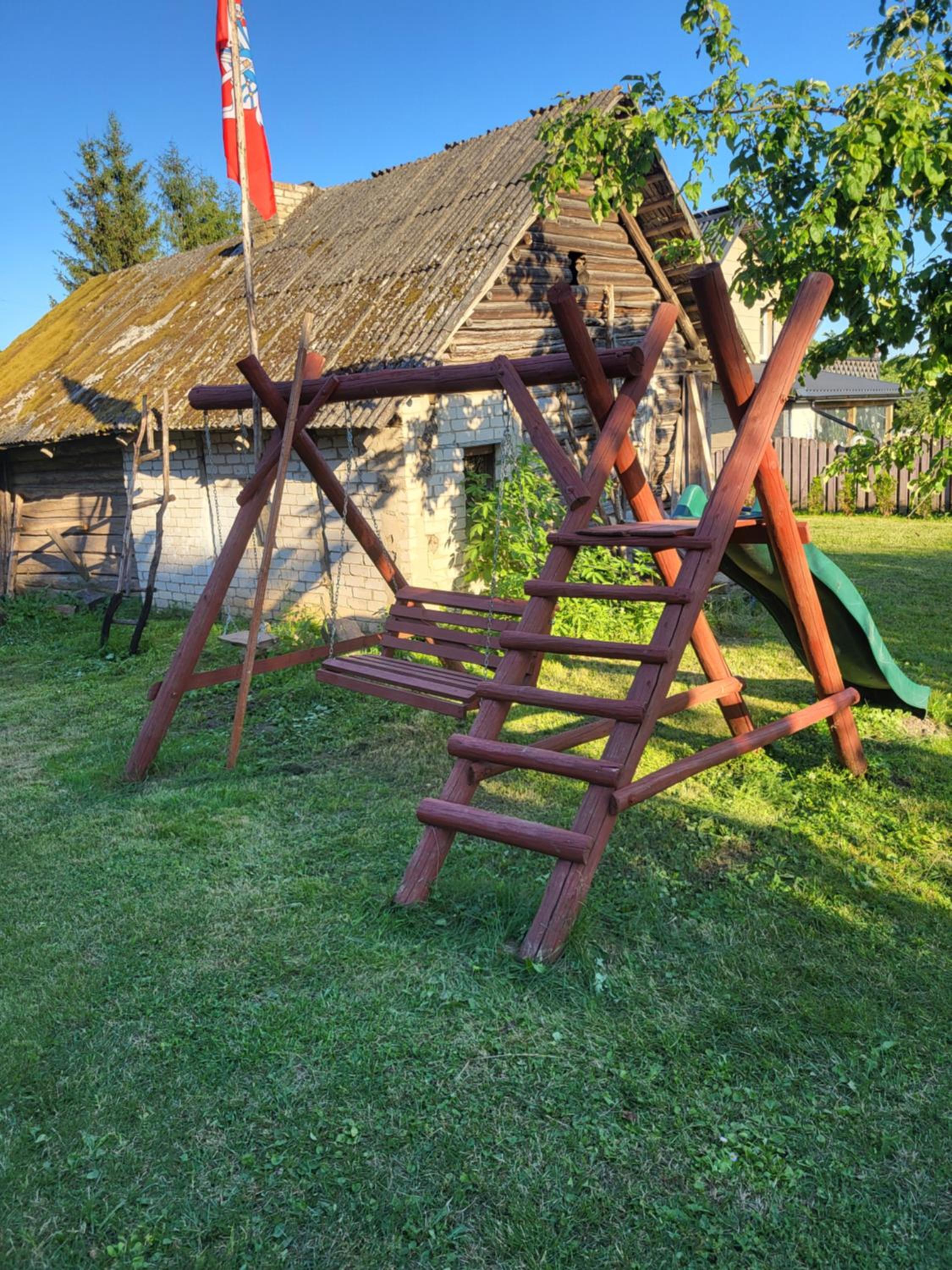 Šimtametis namelis