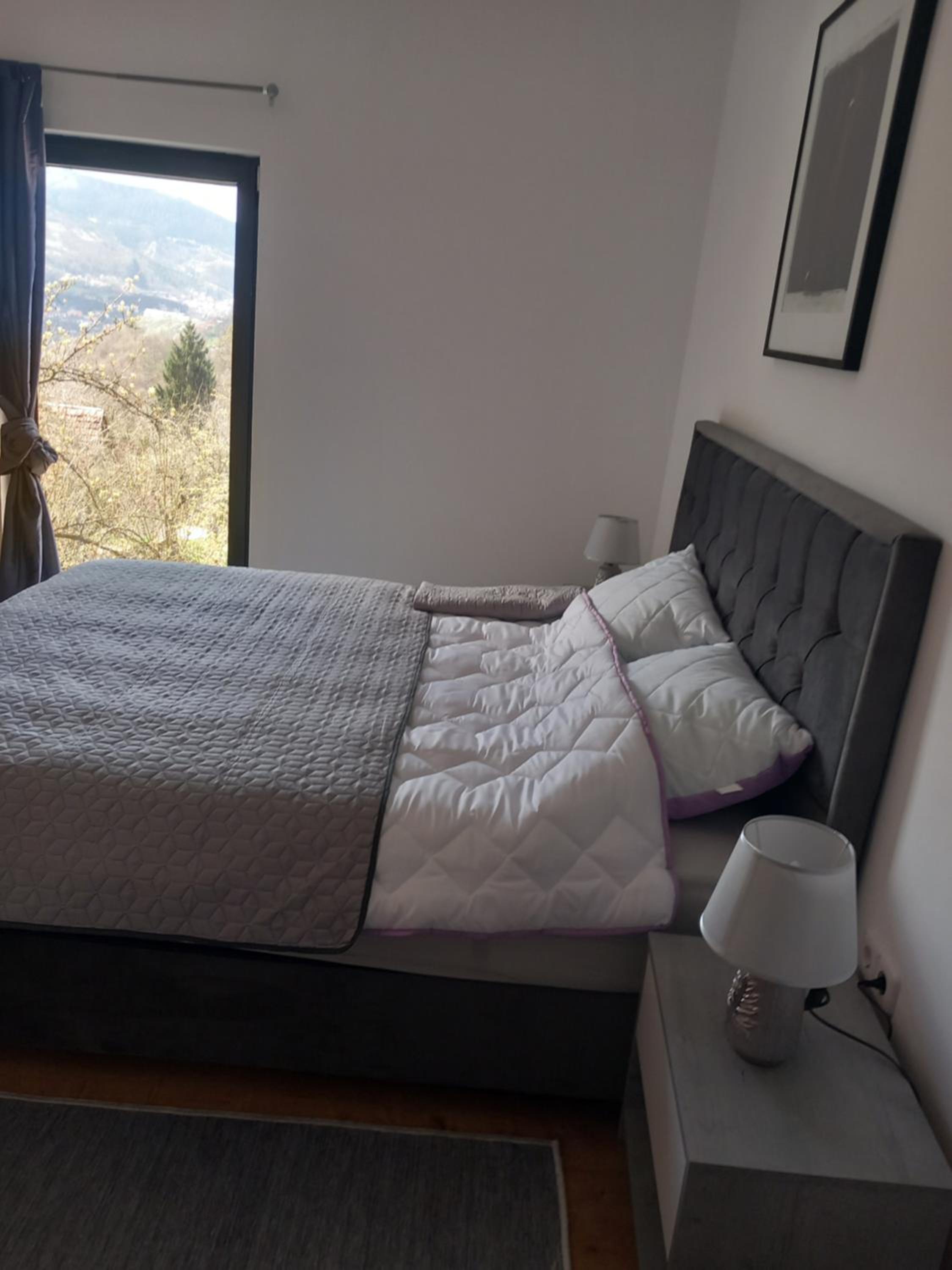 Sarajevo Hills,garage parking and big garden free