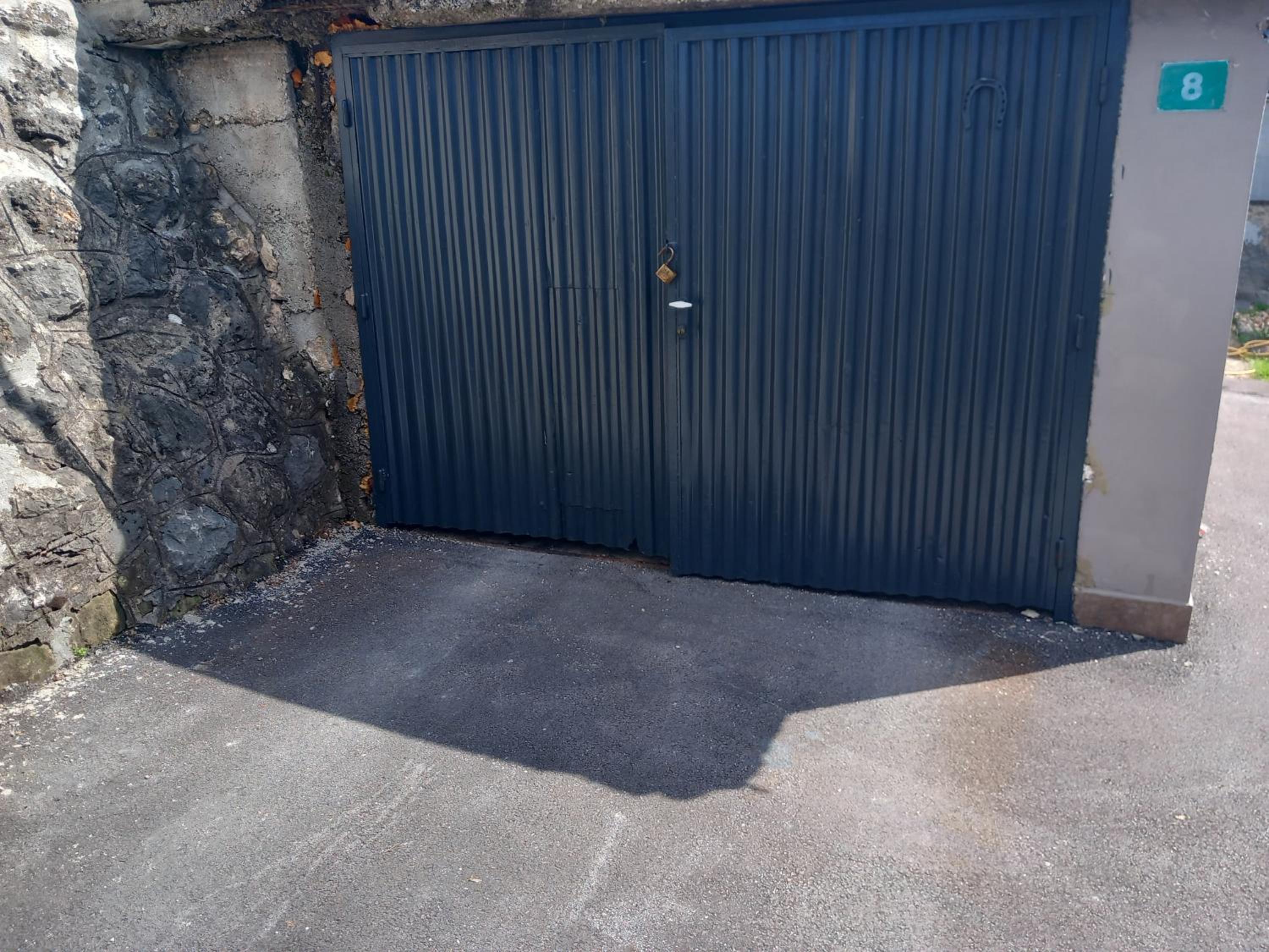 Sarajevo Hills,garage parking and big garden free
