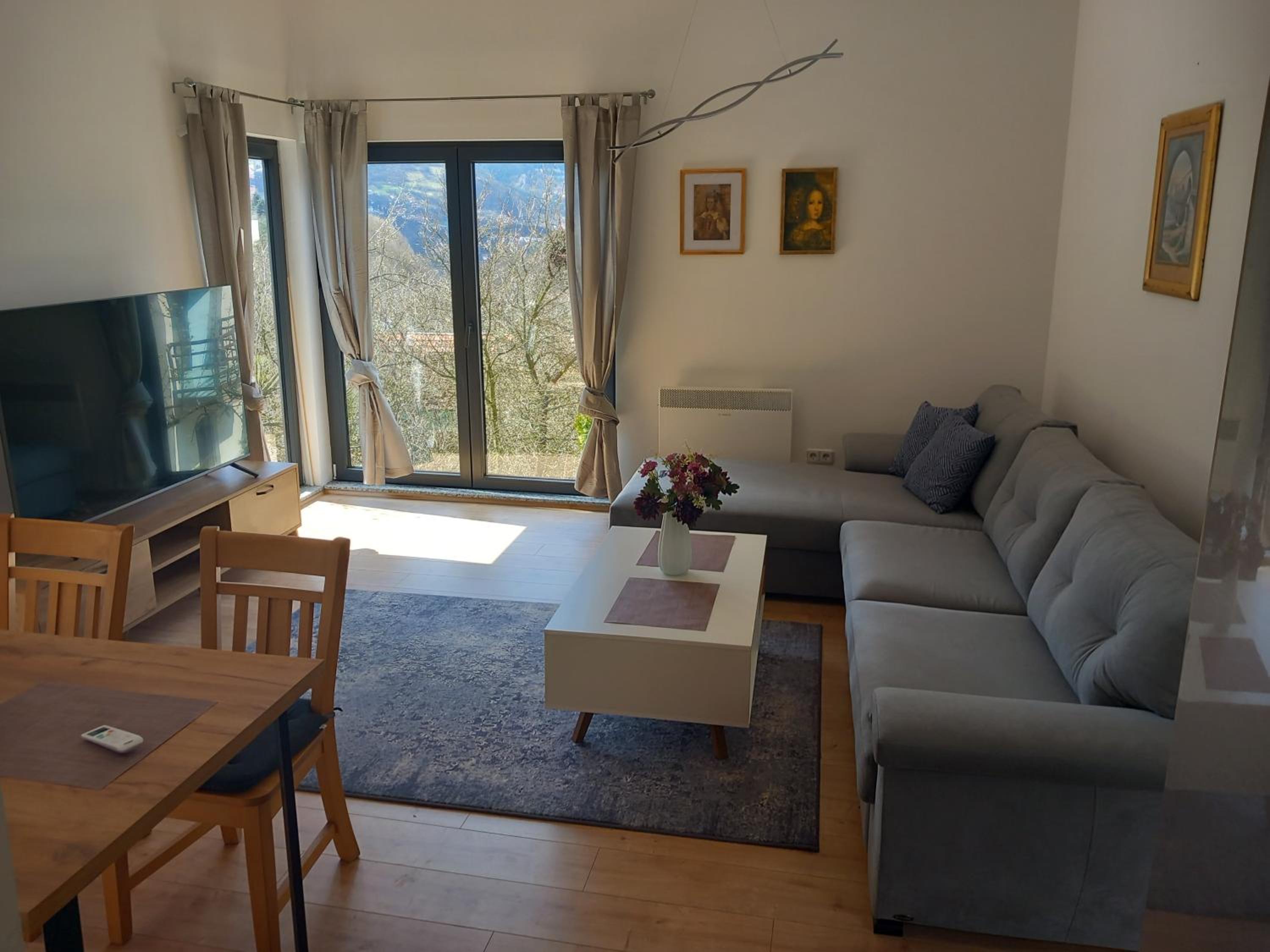 Sarajevo Hills,garage parking and big garden free