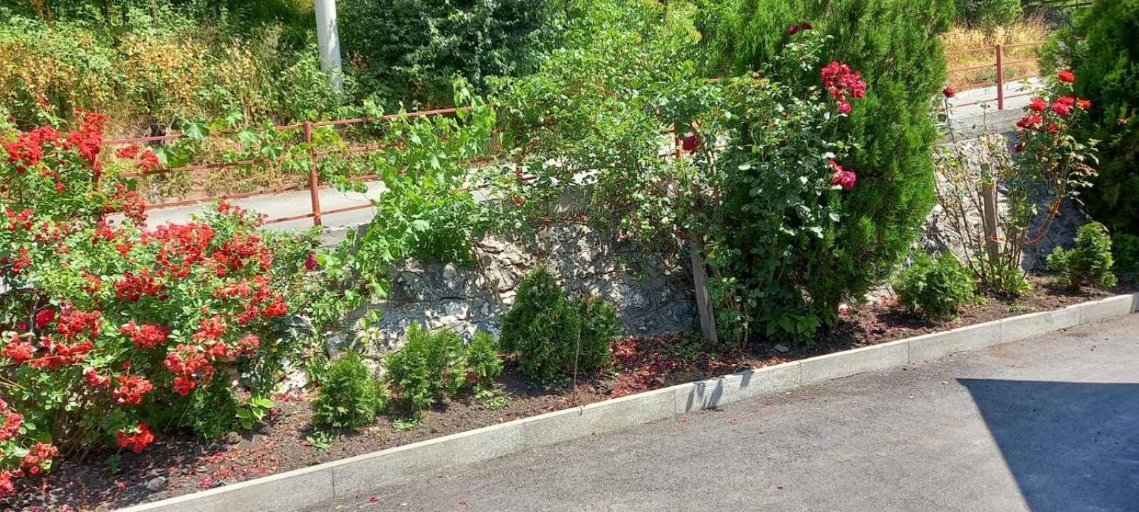 Sarajevo Hills,garage parking and big garden free