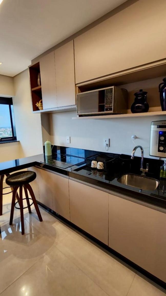 Flat de Luxo com Quarto Privativo 22º Andar no Vertigo