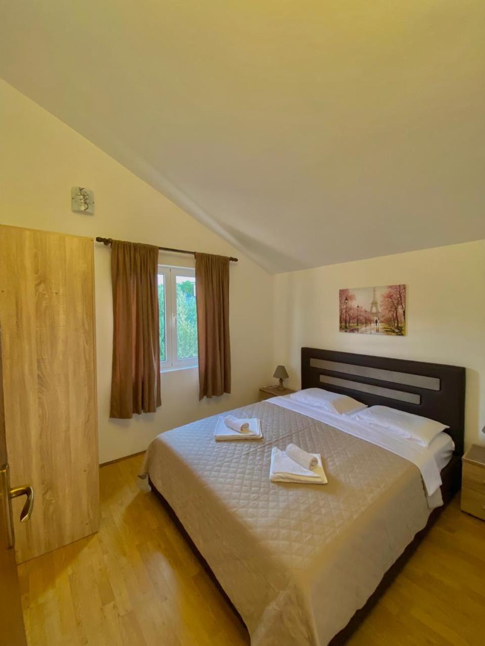 Apartments Stegic