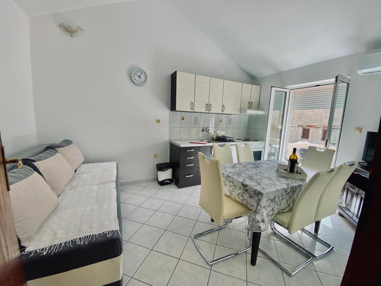 Apartments Stegic