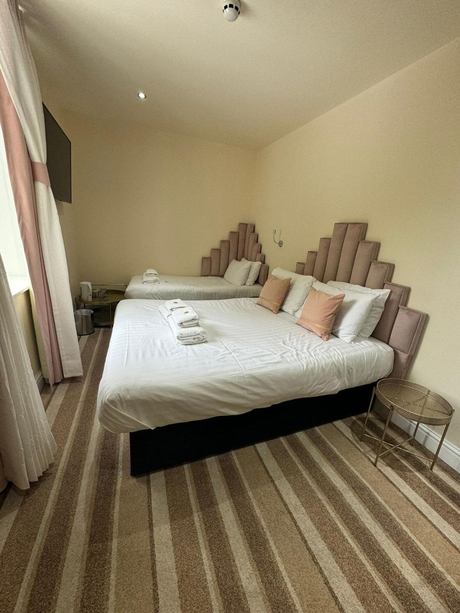 High Tor Hotel